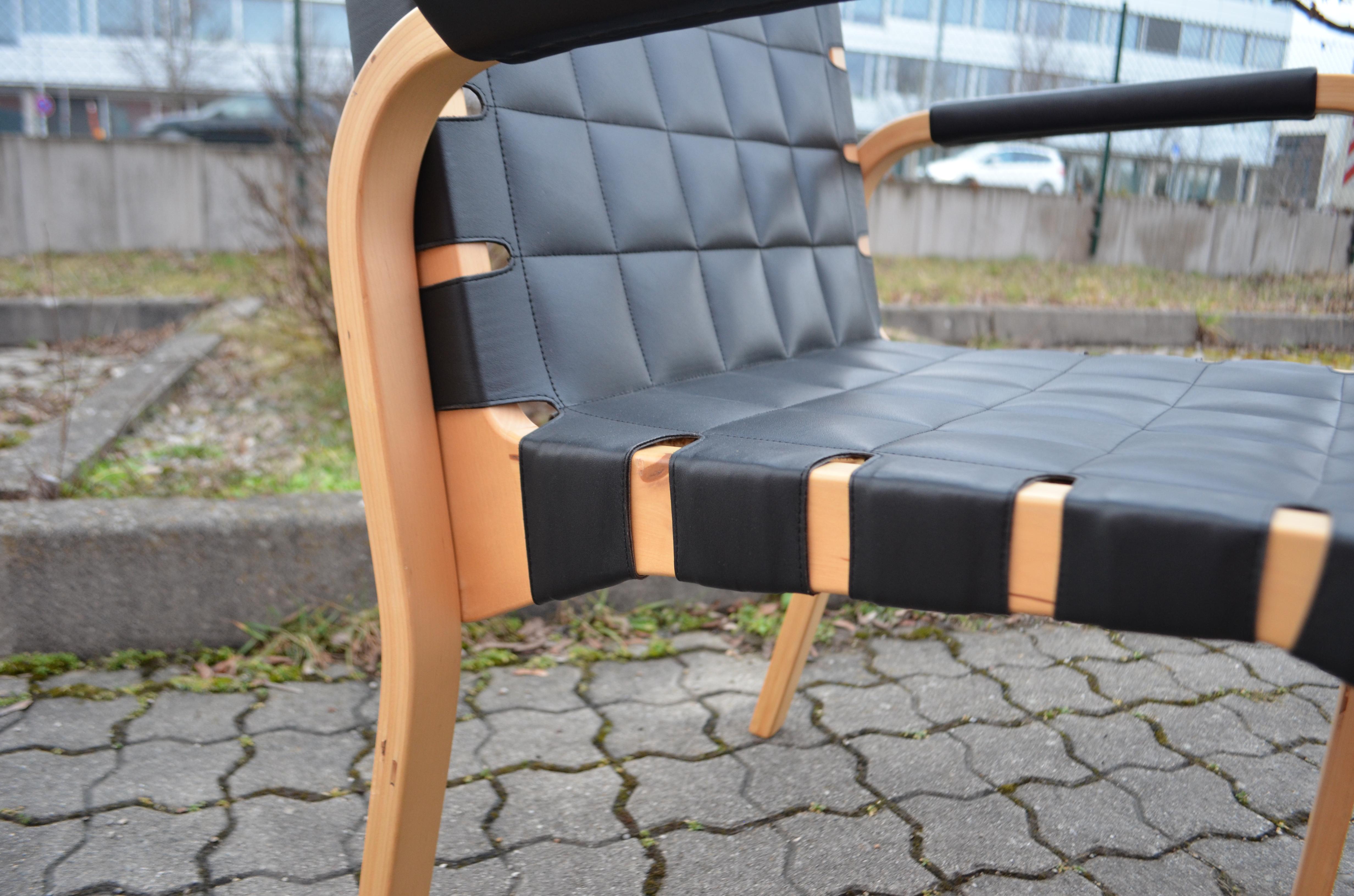 Alvar Aalto for Artek Model 45 Armchair Chair Black Leather 1 of 6 For Sale 2