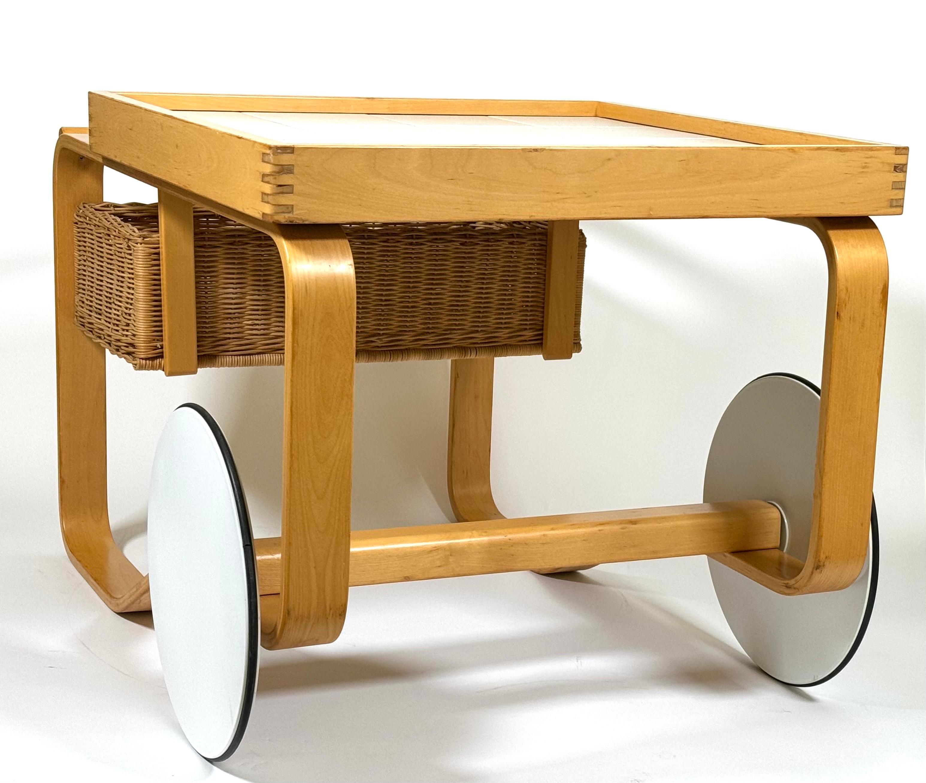 Alvar Aalto para Artek Carrito de té / Carro de bar Modelo 900 4