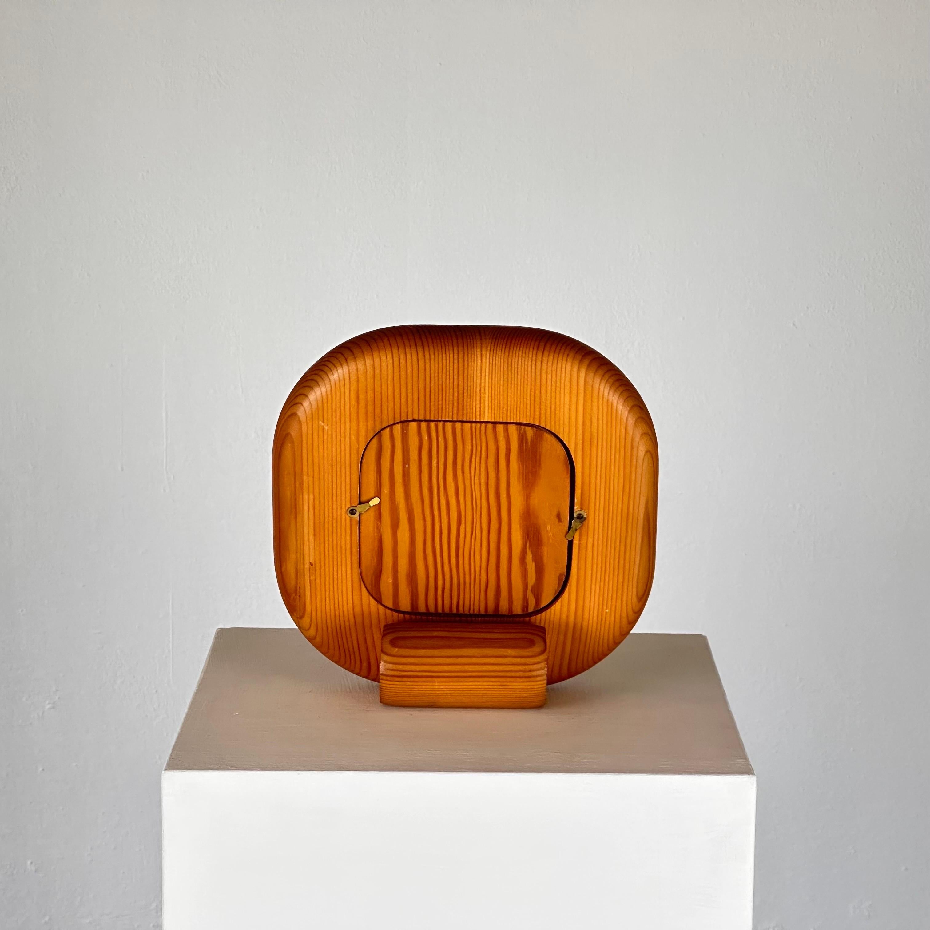 Alvar Aalto for Artek Vintage Pine Wood Picture Frame, 1970s In Good Condition For Sale In Brescia , Brescia