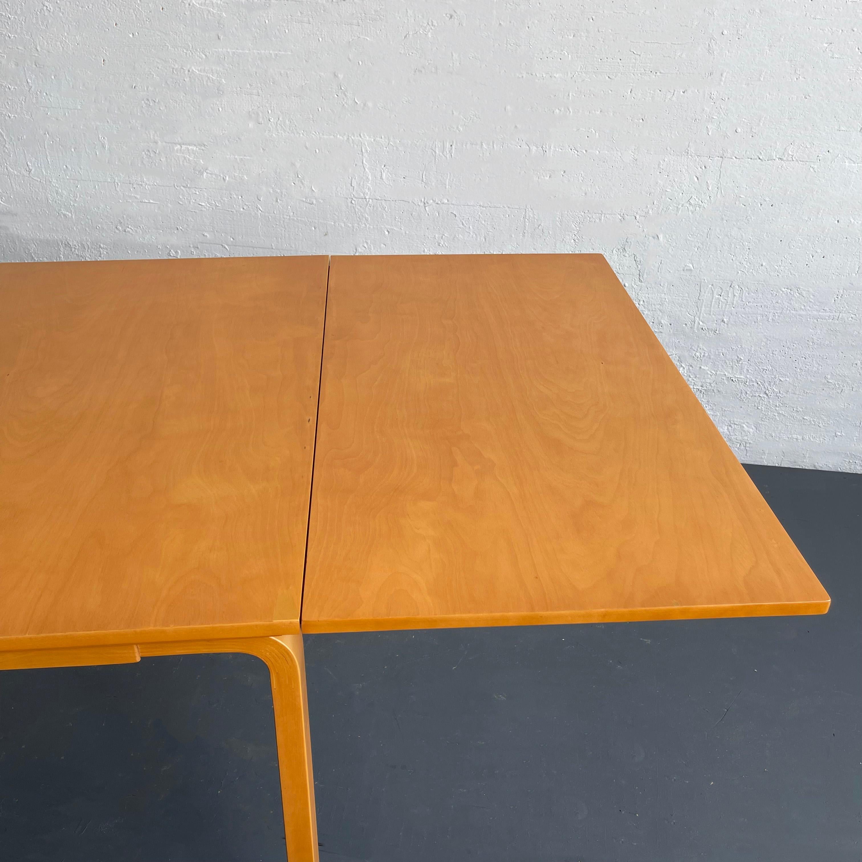Alvar Aalto For Finsven Birch Drop-Leaf Dining Table For Sale 4