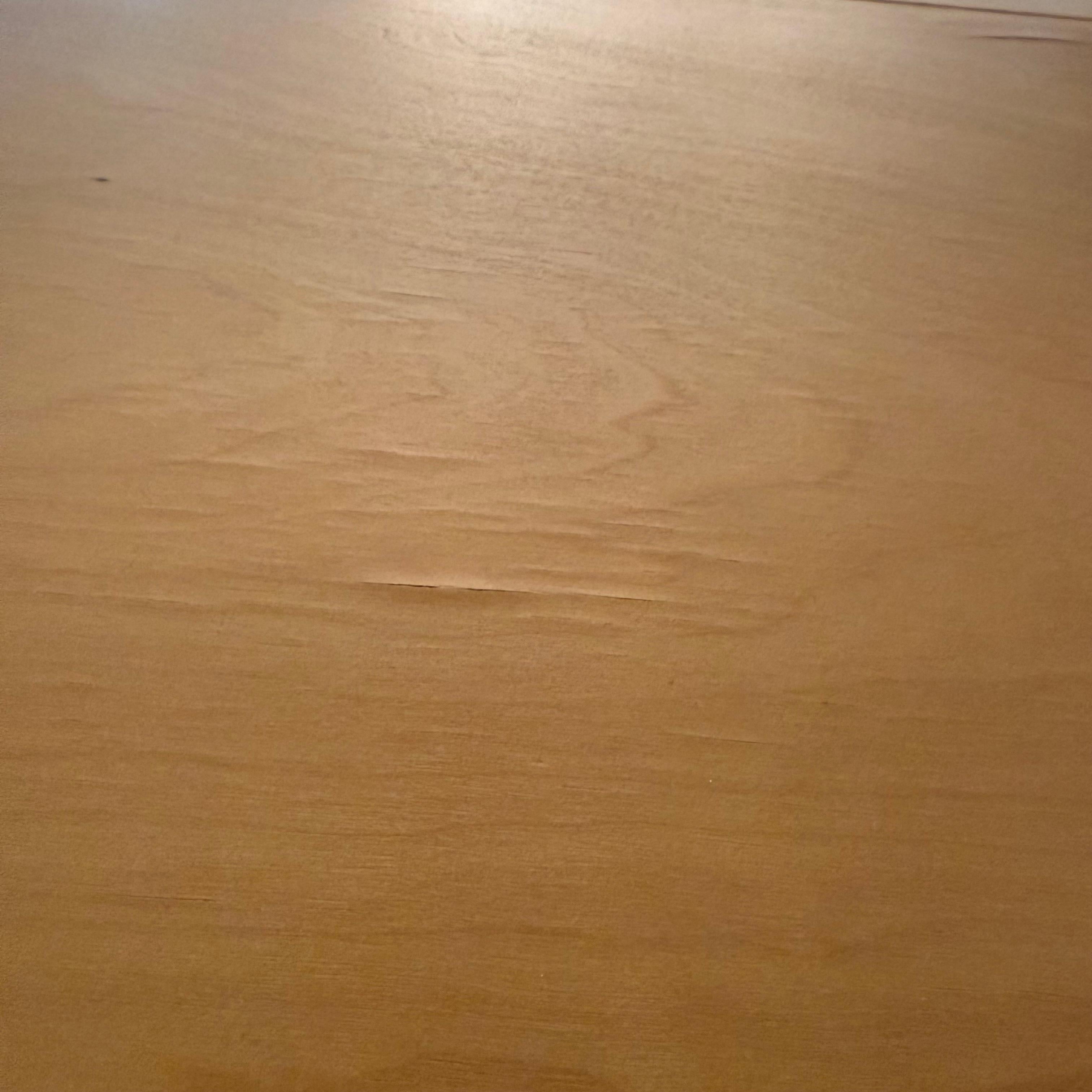 Table de salle à manger à feuilles tombantes Alvar Aalto pour Finsven en vente 11