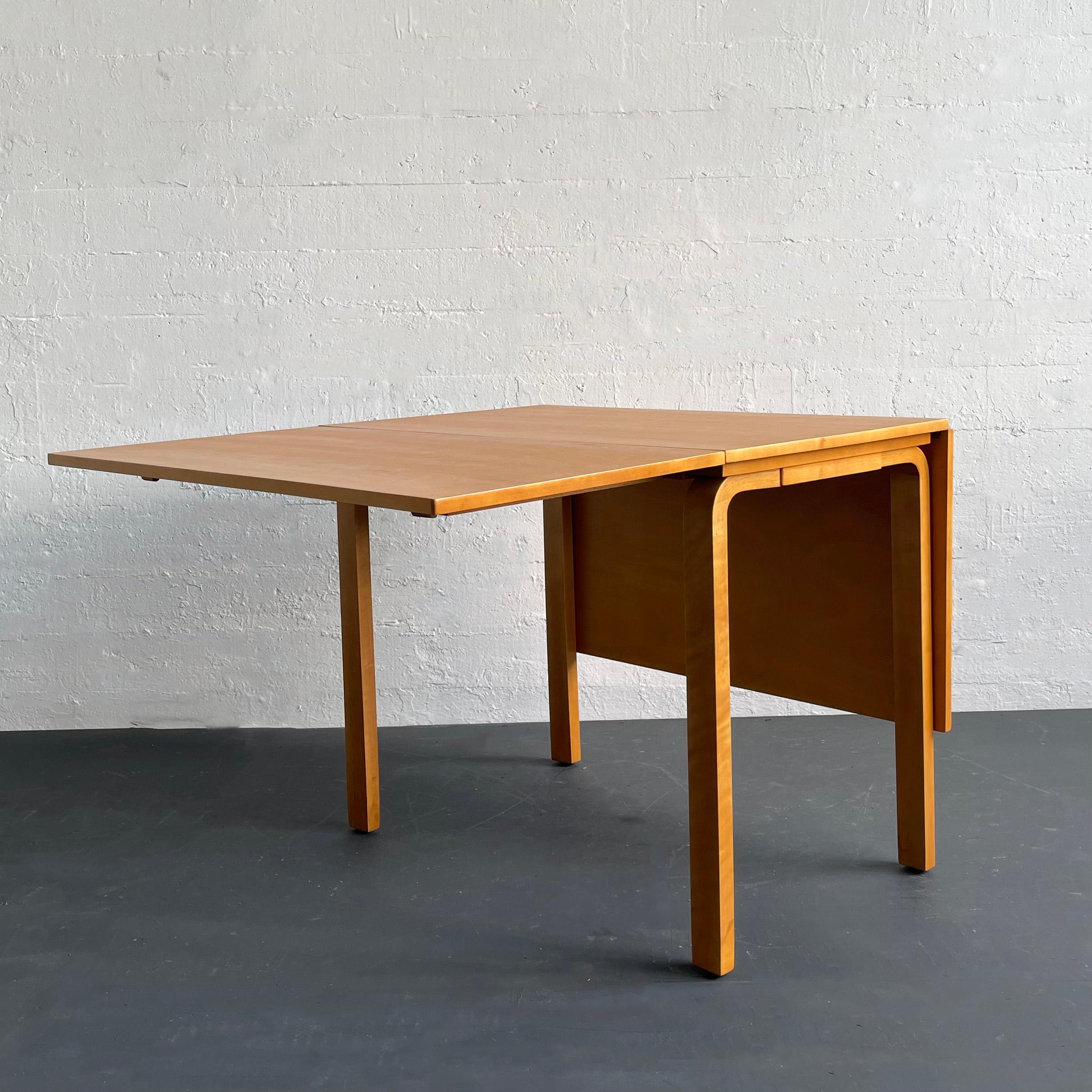 Scandinavian Modern Alvar Aalto For Finsven Birch Drop-Leaf Dining Table For Sale