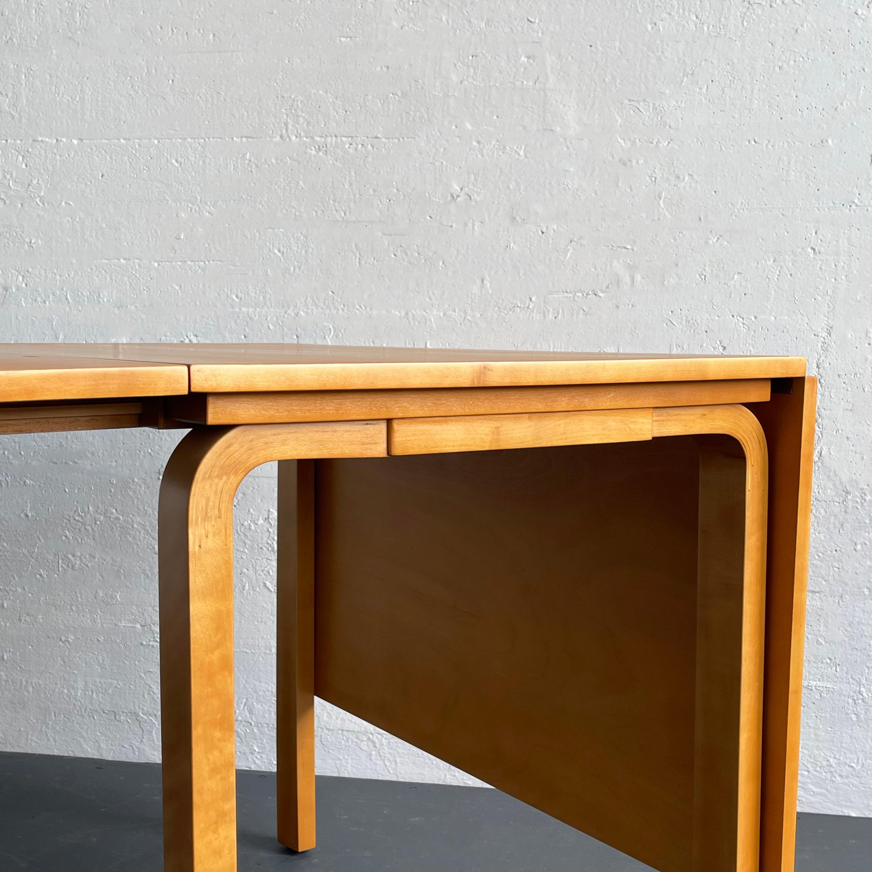 Alvar Aalto For Finsven Birch Drop-Leaf Dining Table For Sale 1