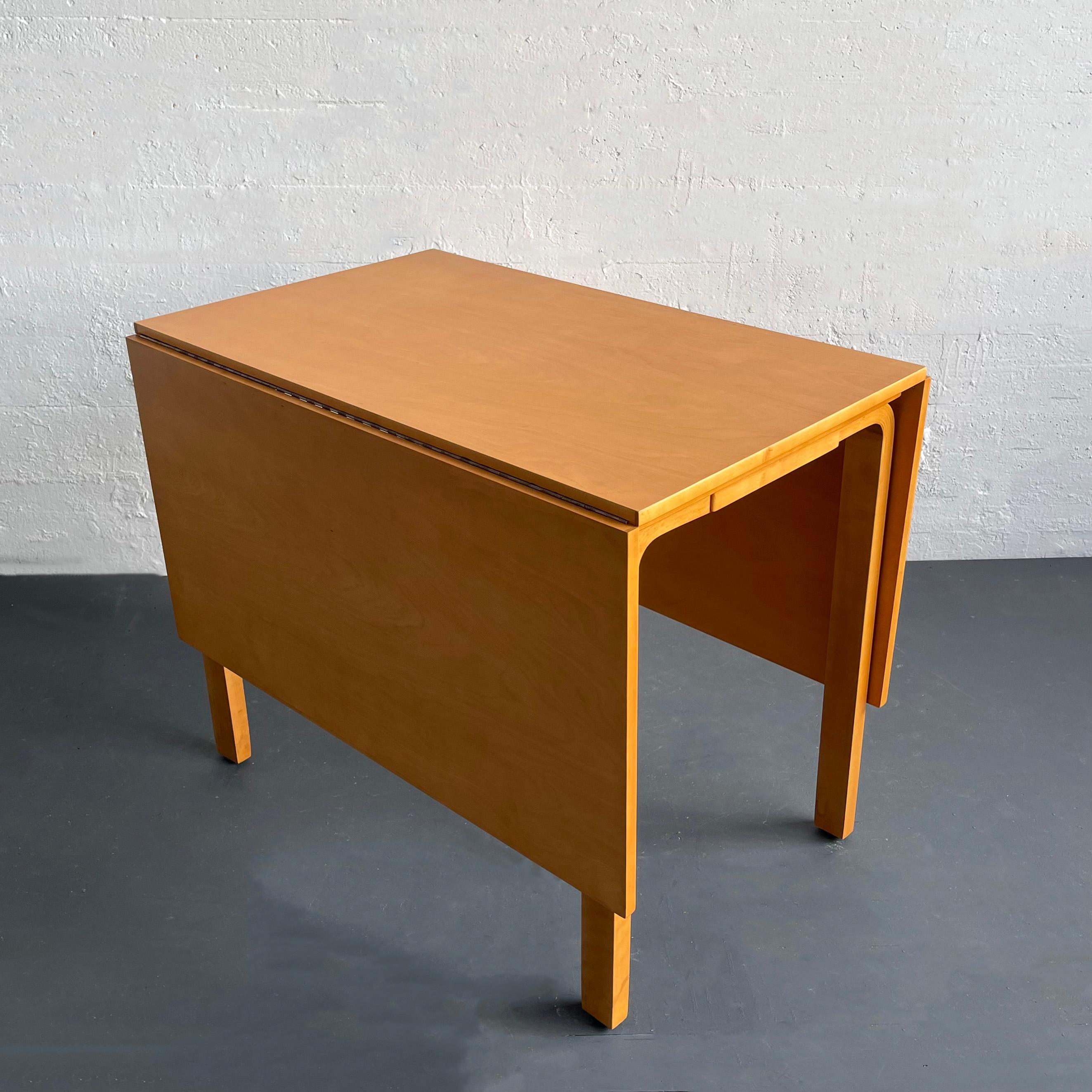 Alvar Aalto For Finsven Birch Drop-Leaf Dining Table For Sale 2