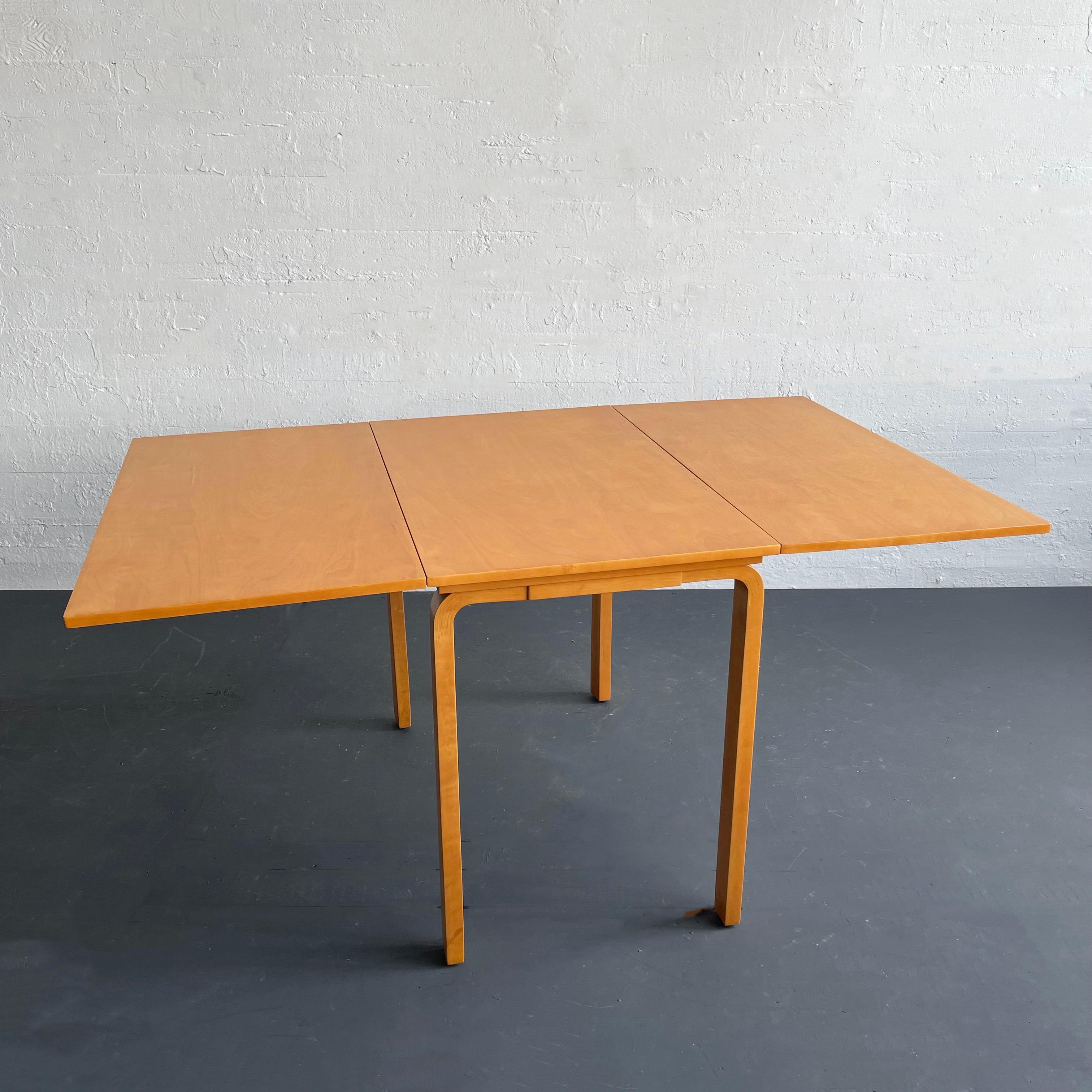 Alvar Aalto For Finsven Birch Drop-Leaf Dining Table For Sale 3