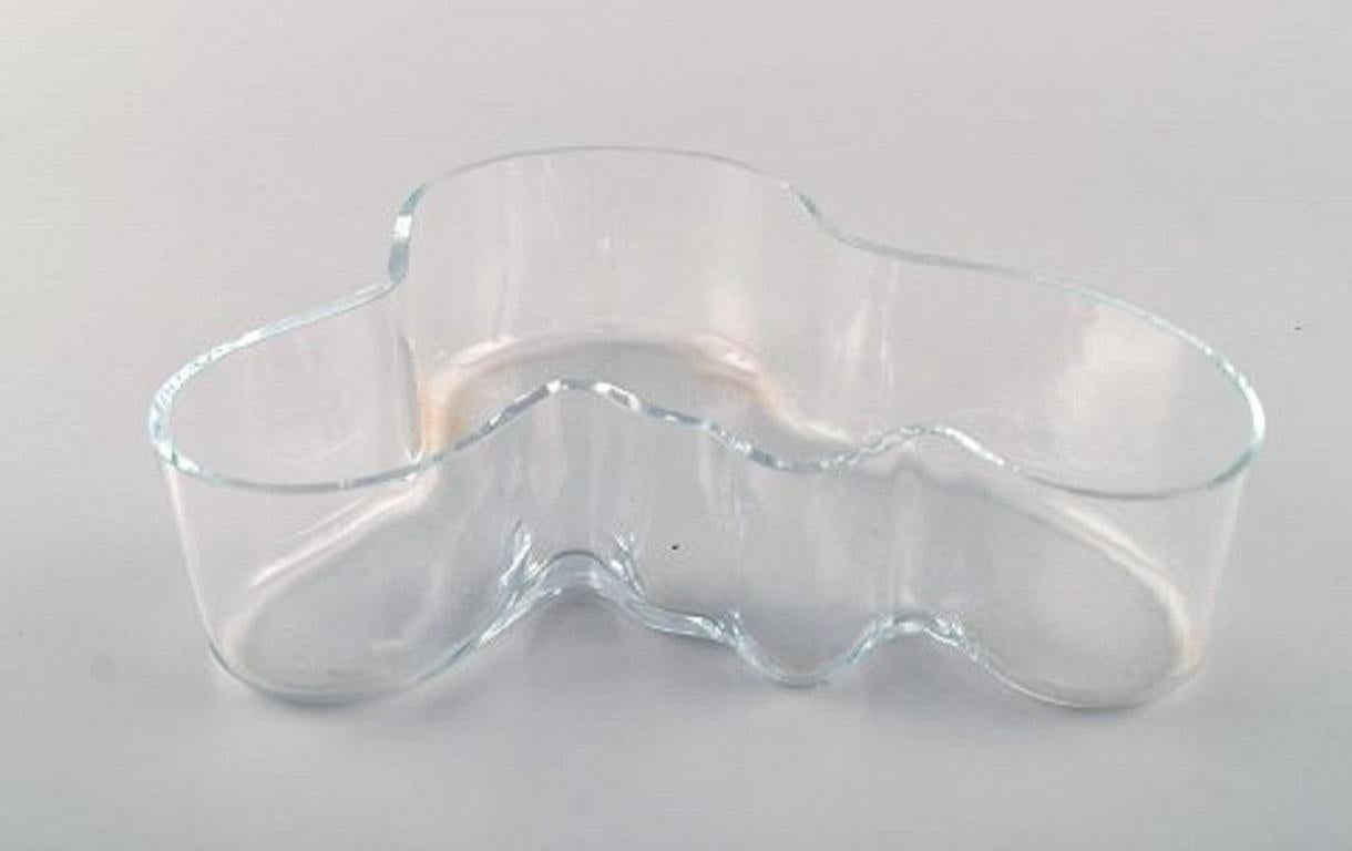 Scandinavian Modern Alvar Aalto for Iittala, Four Bowls in Clear Art Glass, Late 20th Century