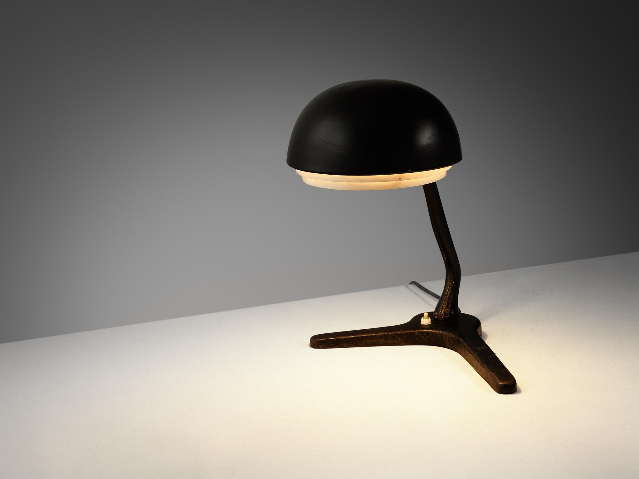 Alvar Aalto for Valaistustyö Ky ‘A704’ Table Lamp in Leather  For Sale 1
