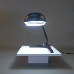 Alvar Aalto para Valaistustyö Ky, Lámpara de sobremesa, modelo A704, ejemplar original antiguo