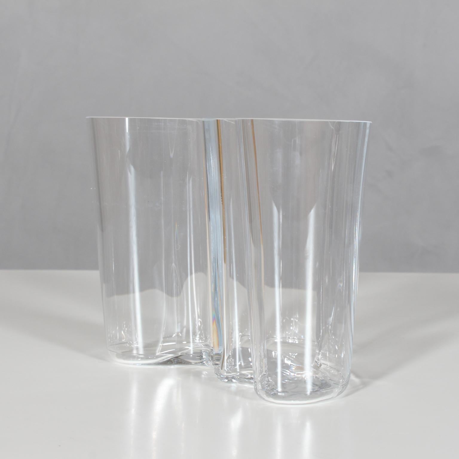 Mid-Century Modern Alvar Aalto Glass Savoy Vase