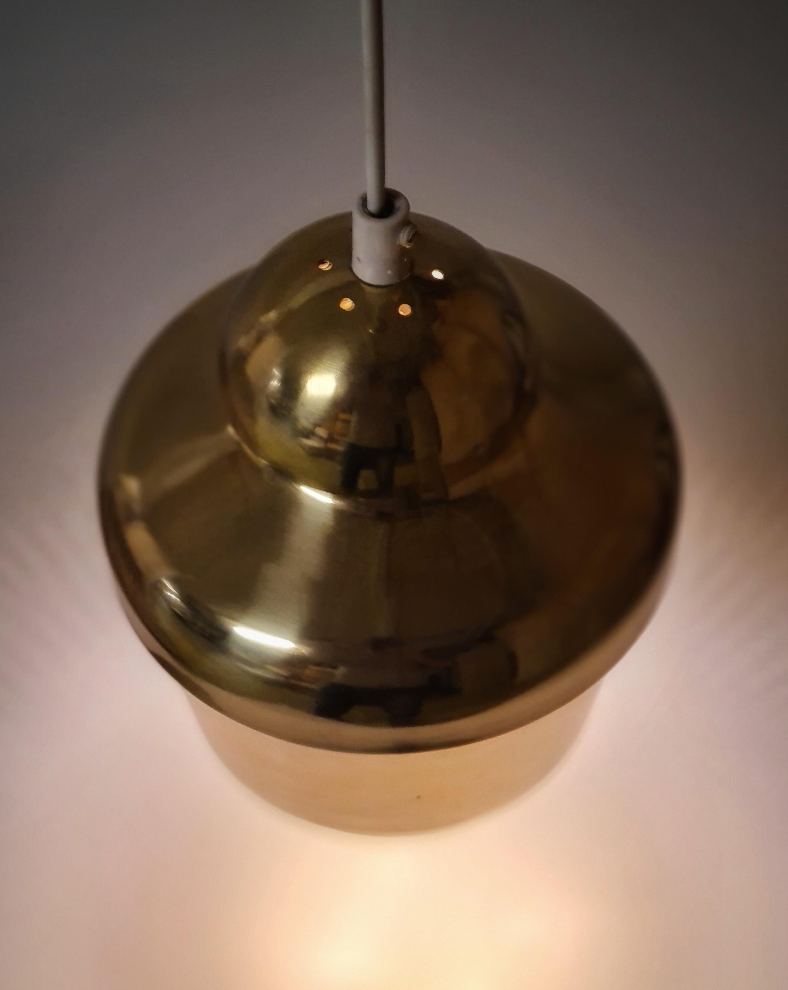 Alvar Aalto Golden Bell A330, Valaisinpaja 4