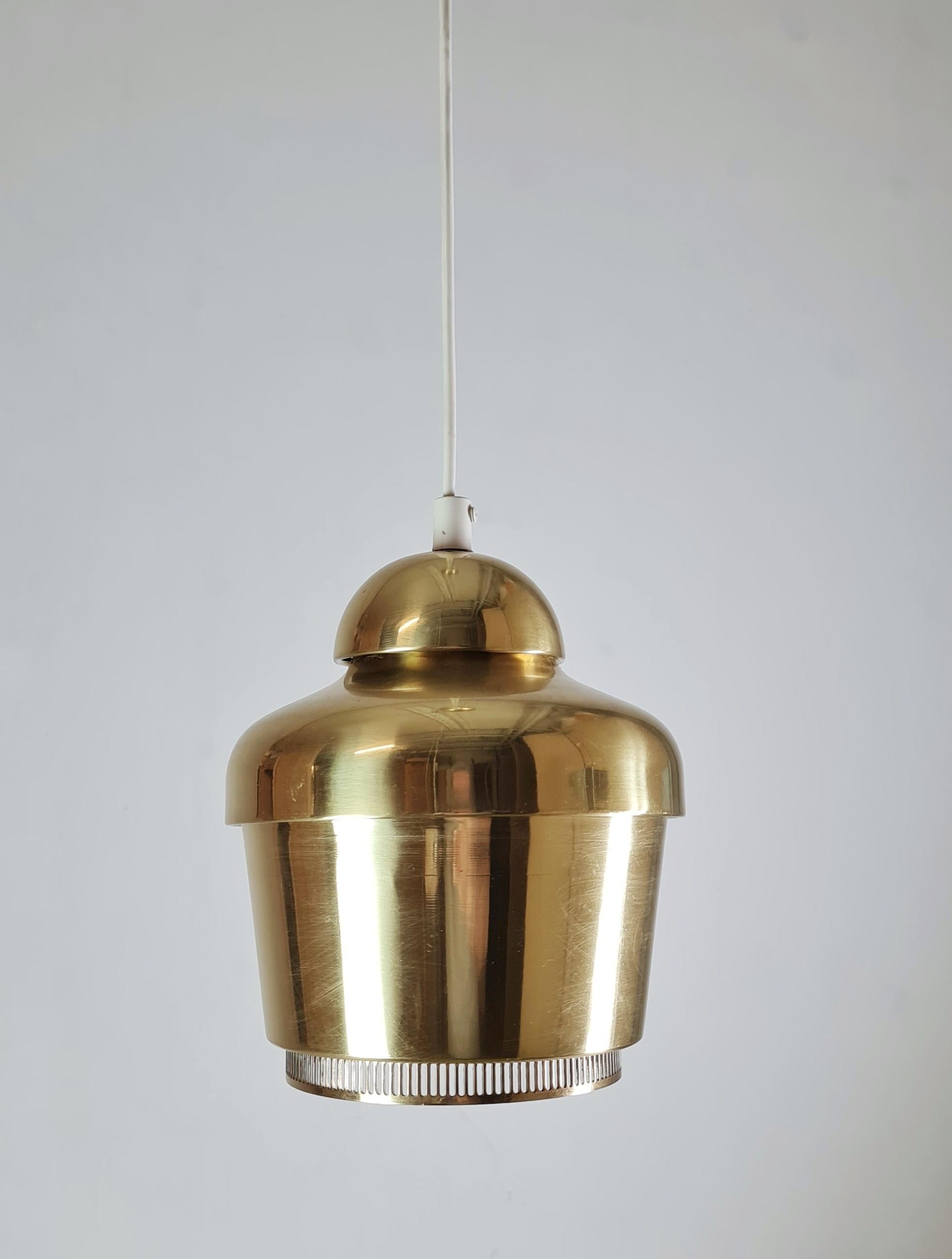 Alvar Aalto Golden Bell A330, Valaisinpaja In Good Condition In Helsinki, FI