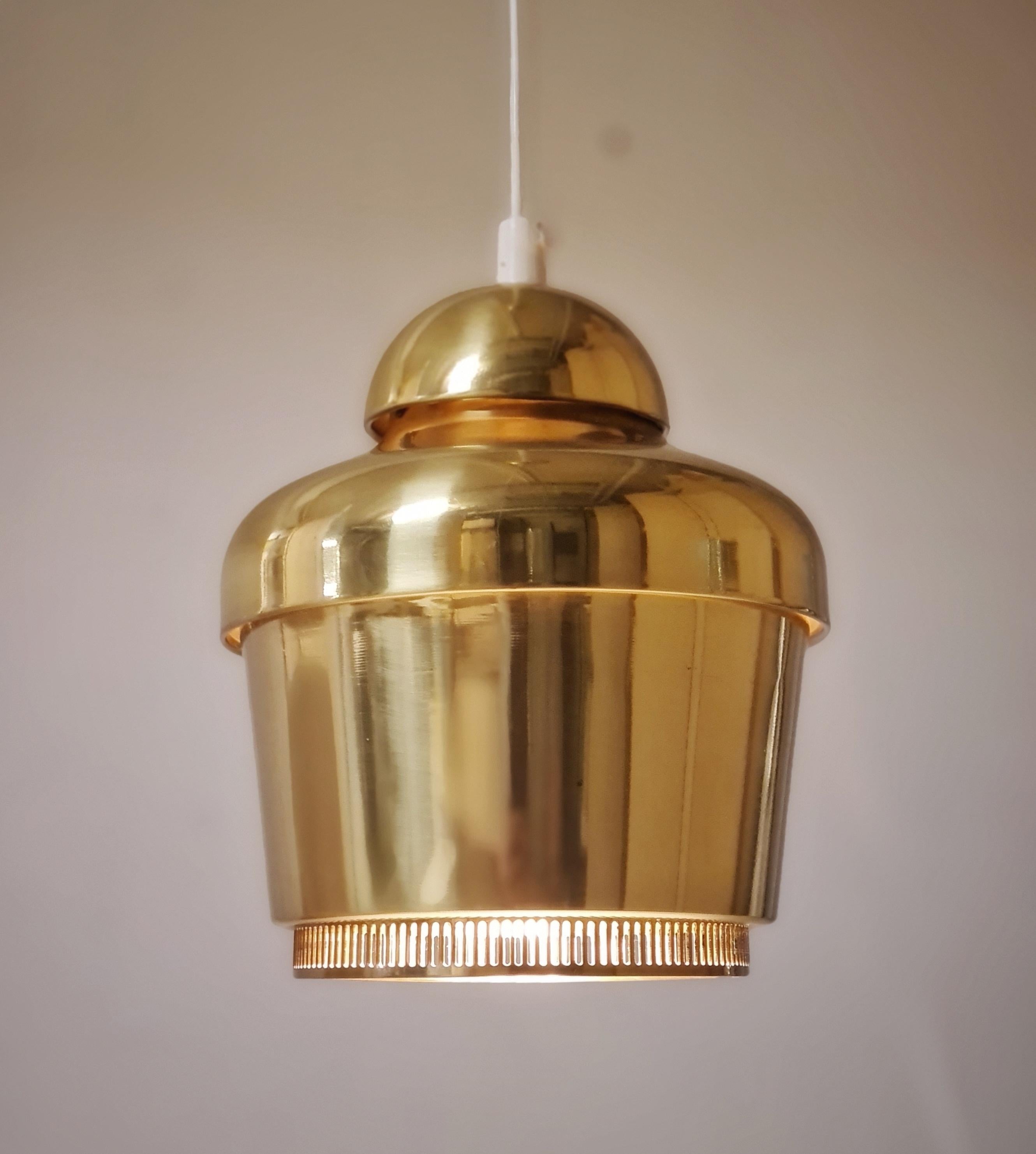 Alvar Aalto Golden Bell A330, Valaisinpaja 2