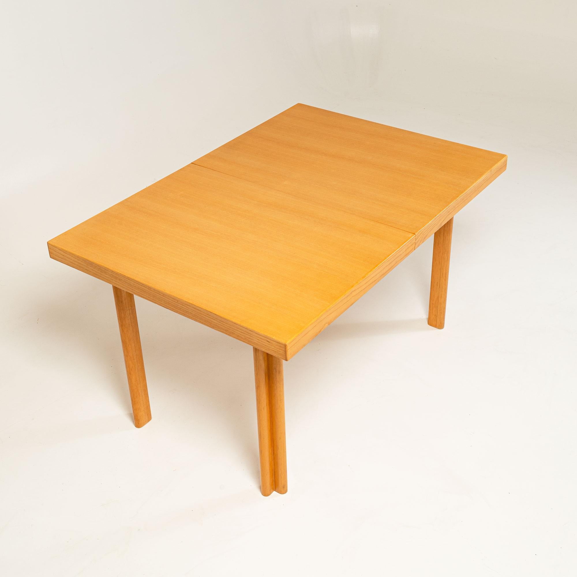 Finnish Alvar Aalto H92 Extendable Dining Table Finland 1970s