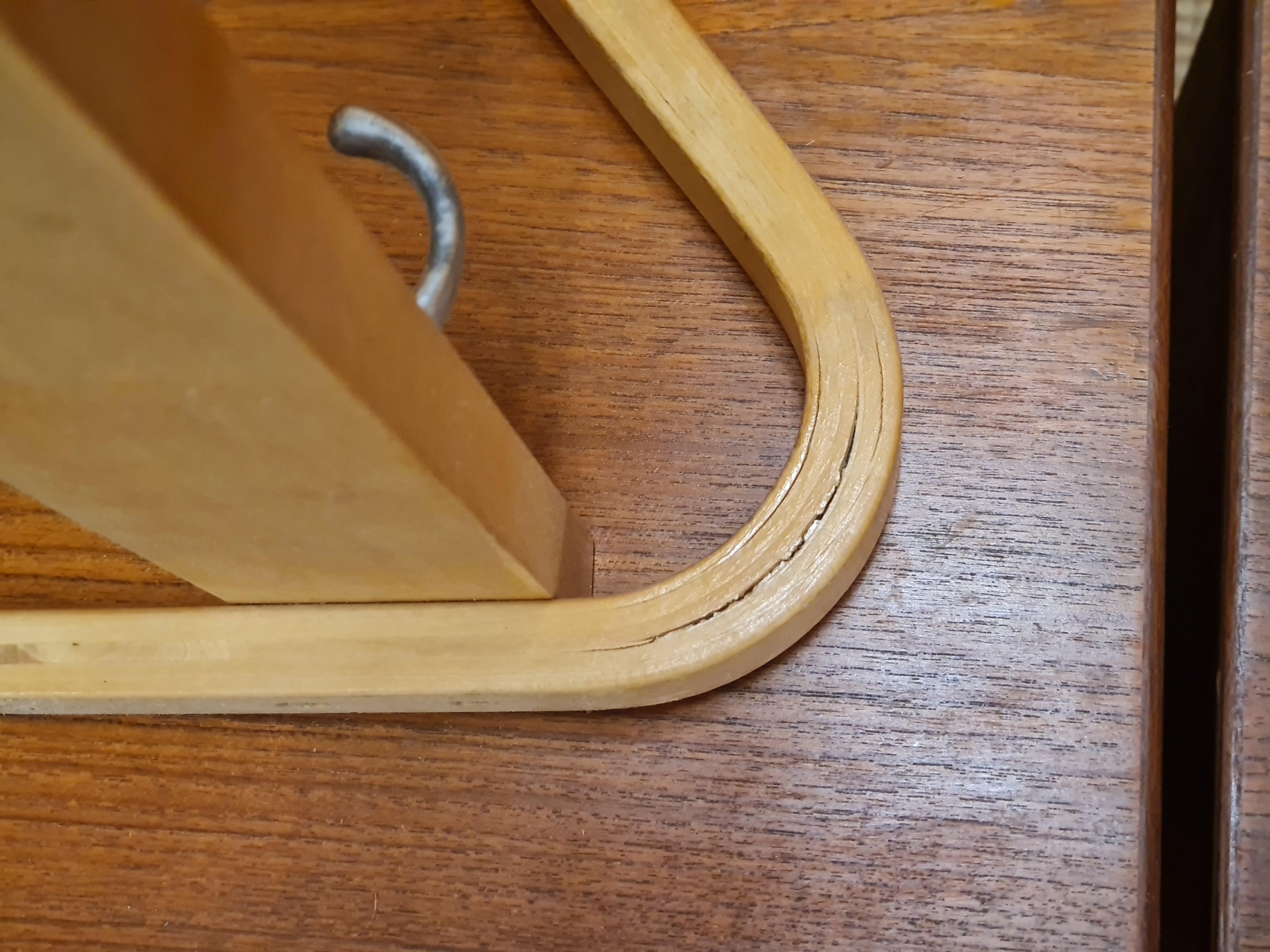 Appendiabiti Alvar Aalto in betulla, modello 109, Artek anni '50 in vendita 1