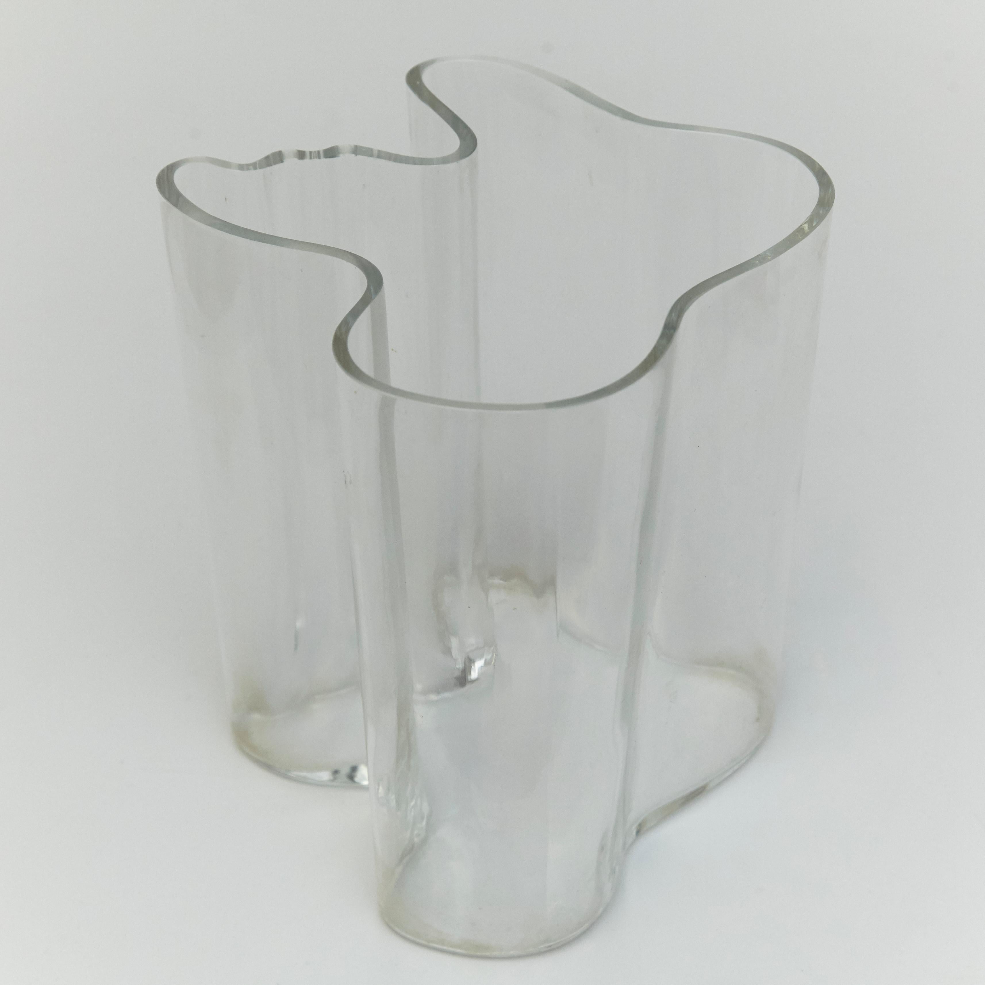 Alvar Aalto High Glass Bowl Savoy High, circa 1960 In Good Condition In Barcelona, Barcelona