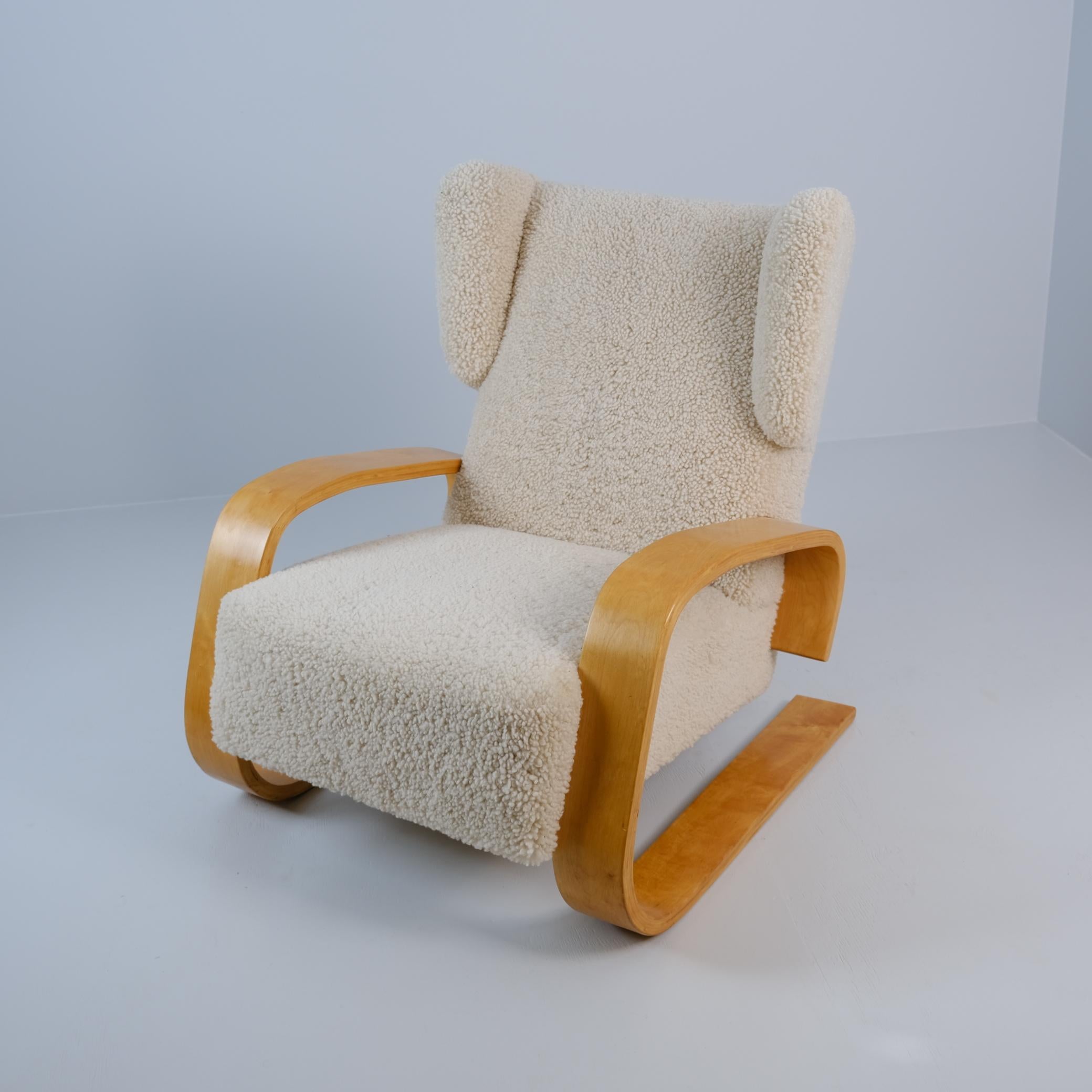 Alvar Aalto „Tank“ Sessel mit hoher Rückenlehne aus Schafsleder A 38, Artek 1940er Jahre (Skandinavische Moderne) im Angebot