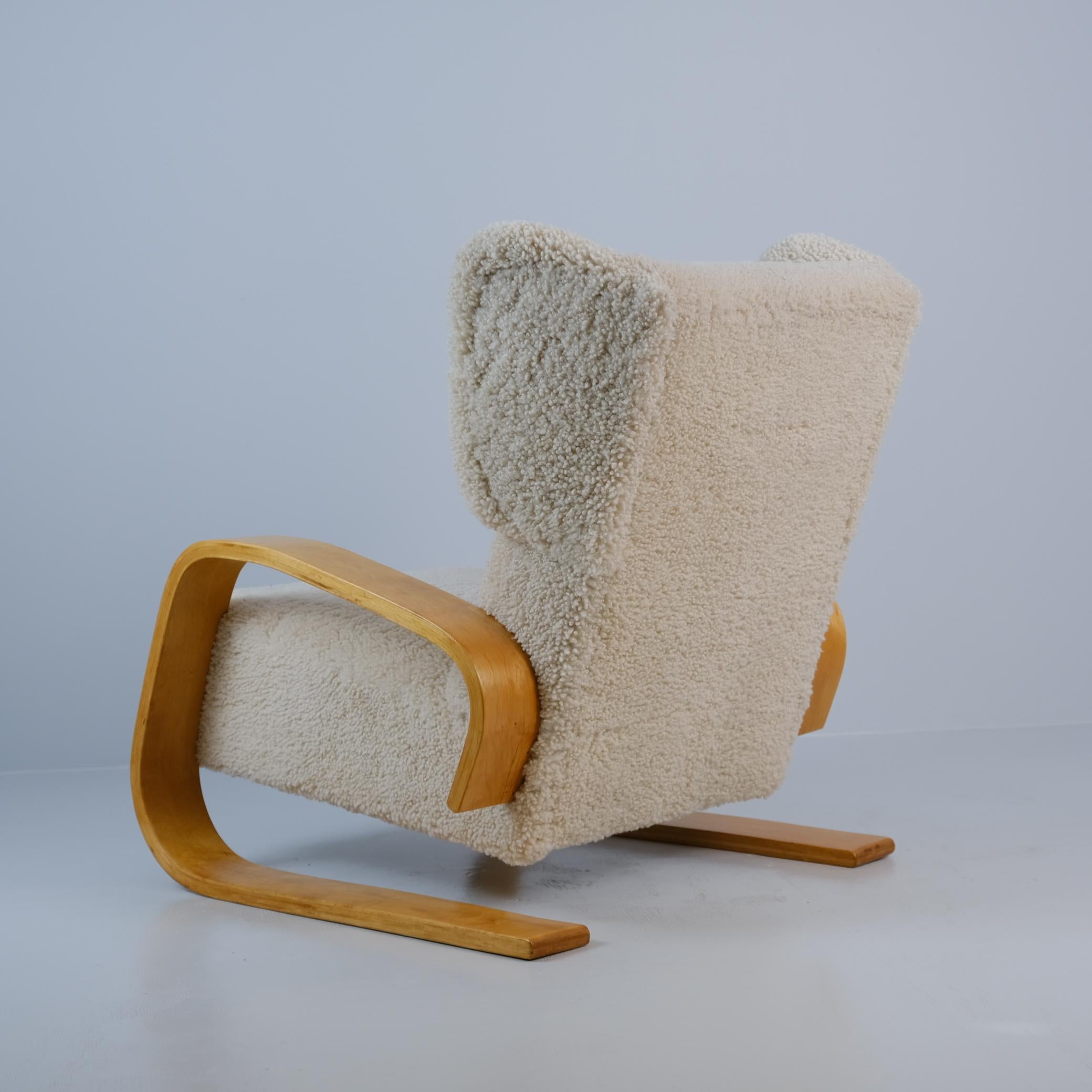 Alvar Aalto „Tank“ Sessel mit hoher Rückenlehne aus Schafsleder A 38, Artek 1940er Jahre im Zustand „Gut“ im Angebot in Helsinki, FI