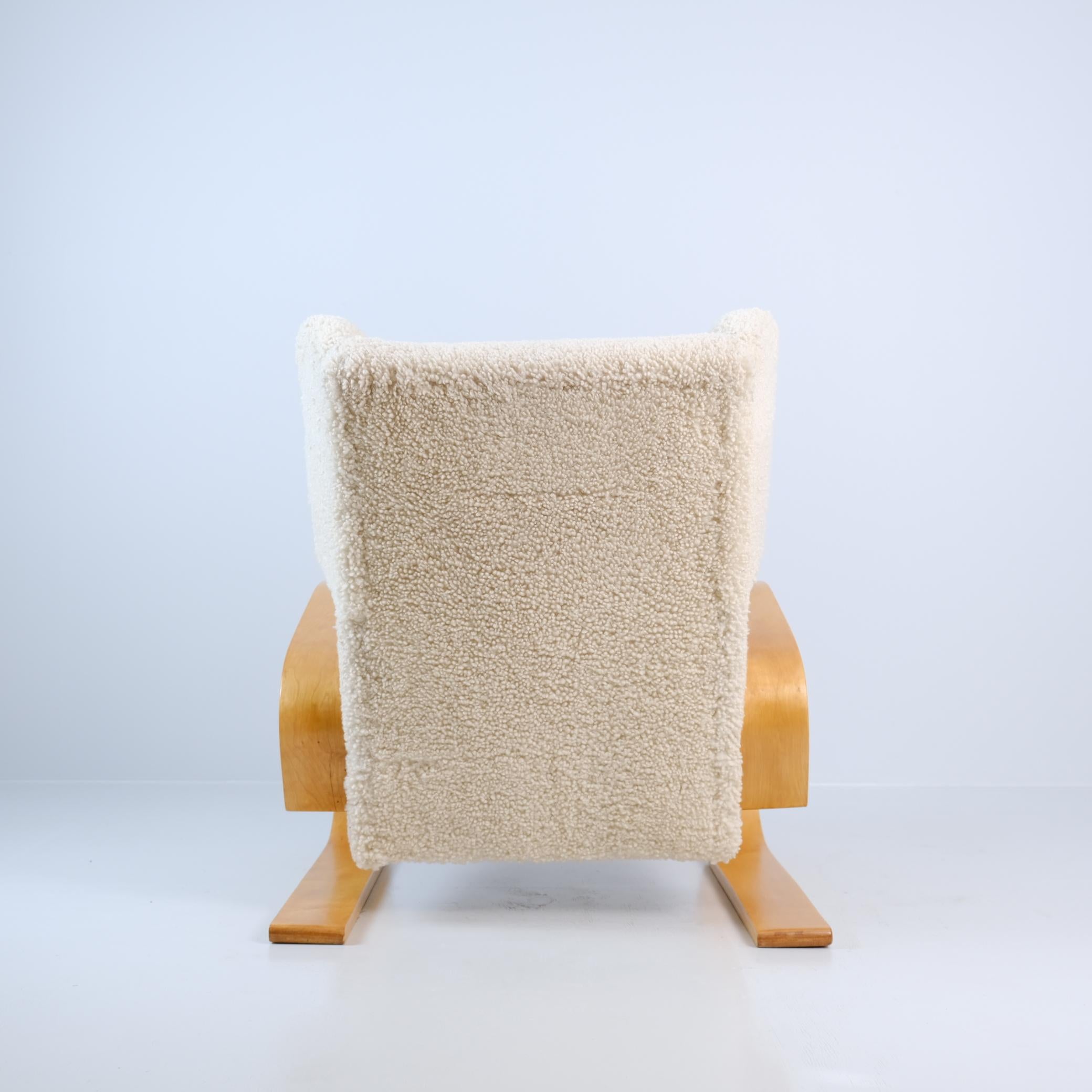 Alvar Aalto „Tank“ Sessel mit hoher Rückenlehne aus Schafsleder A 38, Artek 1940er Jahre (Mitte des 20. Jahrhunderts) im Angebot