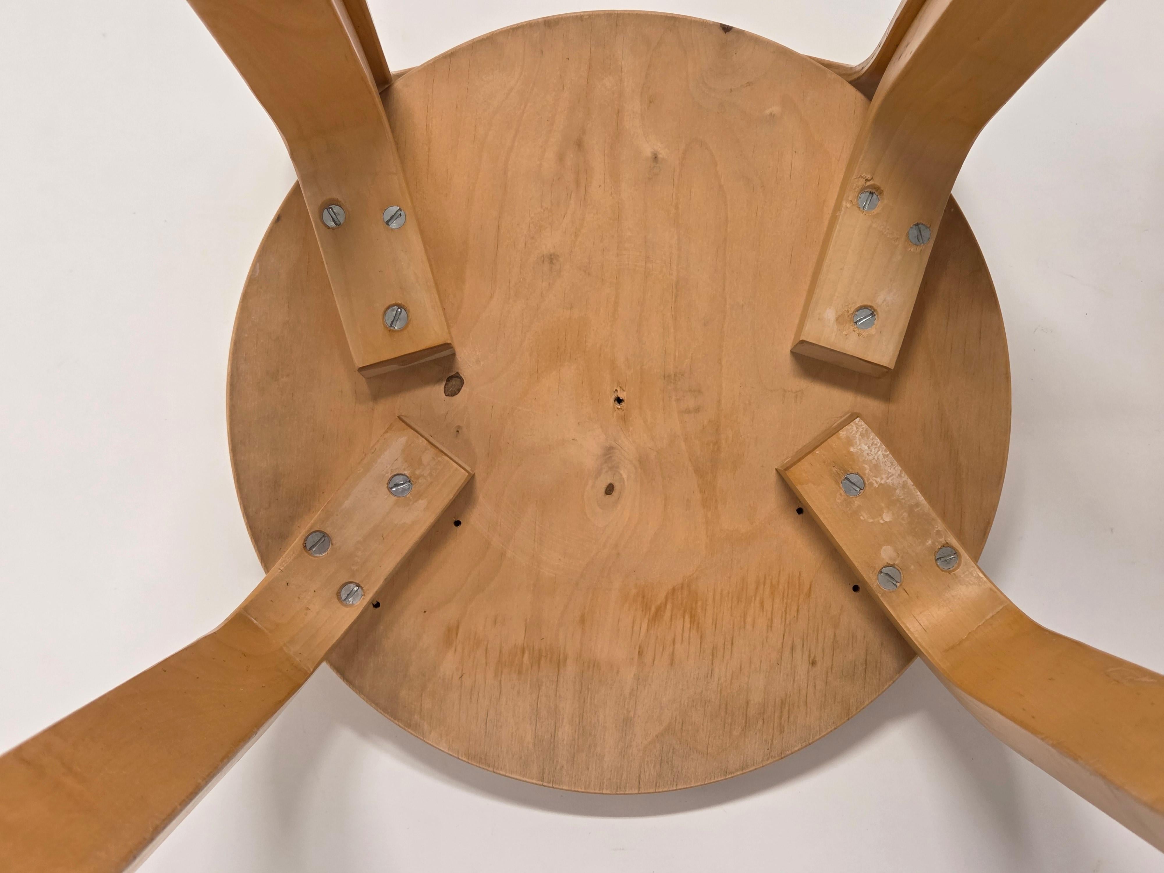 Alvar Aalto K65 Hocker von Artek im Angebot 10