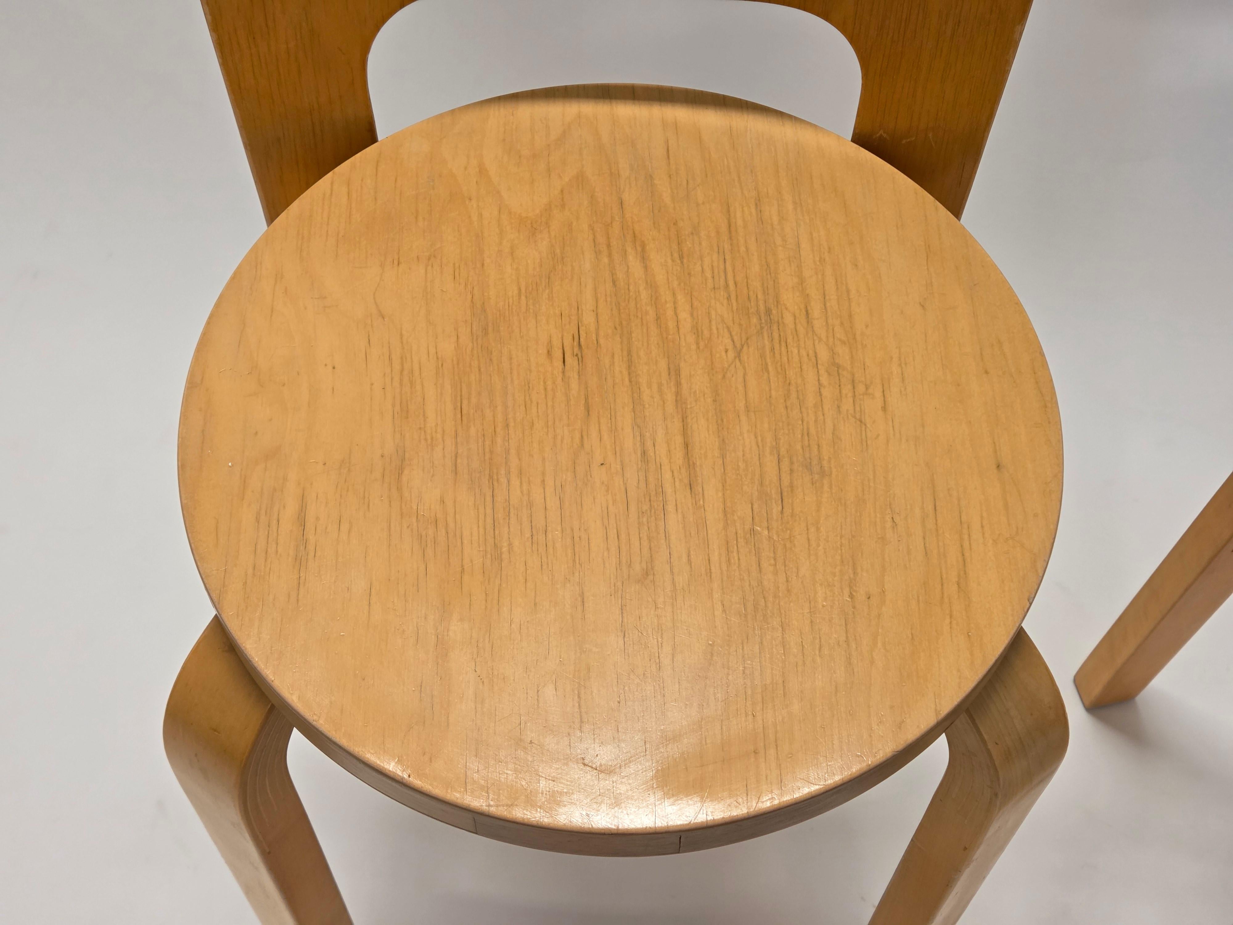 Alvar Aalto K65 Hocker von Artek im Zustand „Gut“ im Angebot in Espoo, FI
