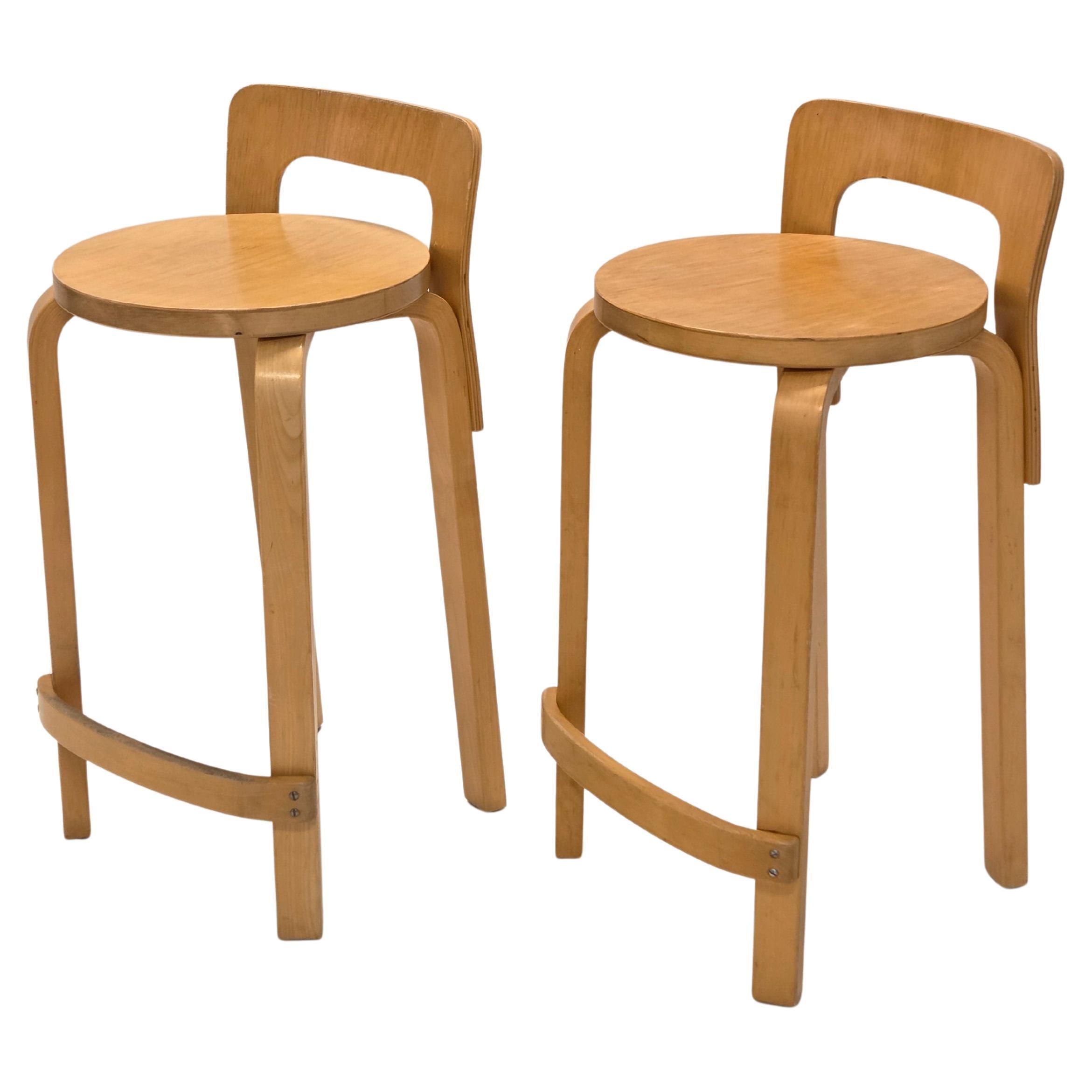 Alvar Aalto K65 Hocker von Artek