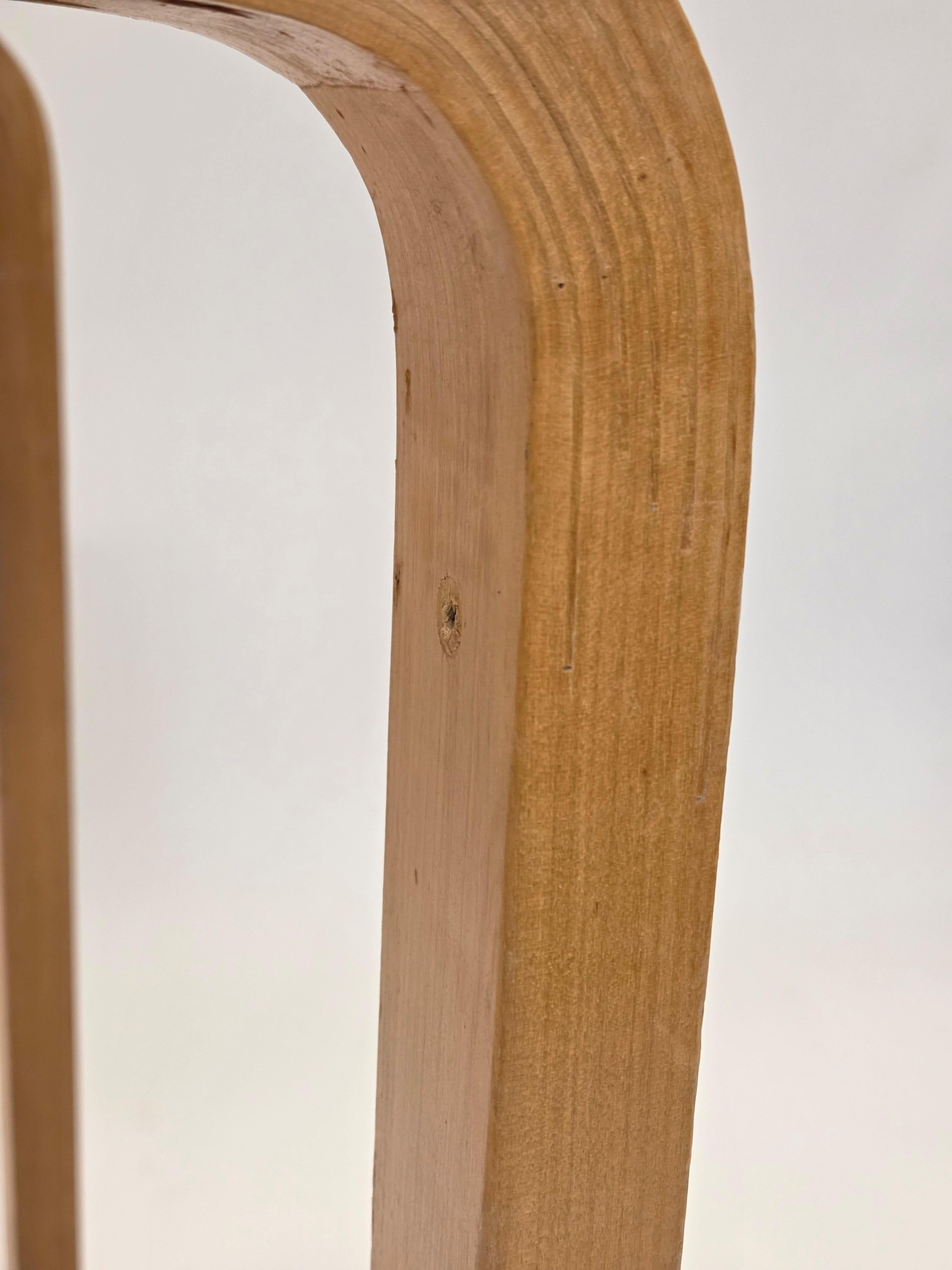 Alvar Aalto L-Legged Table by Artek 1960s in vendita 5
