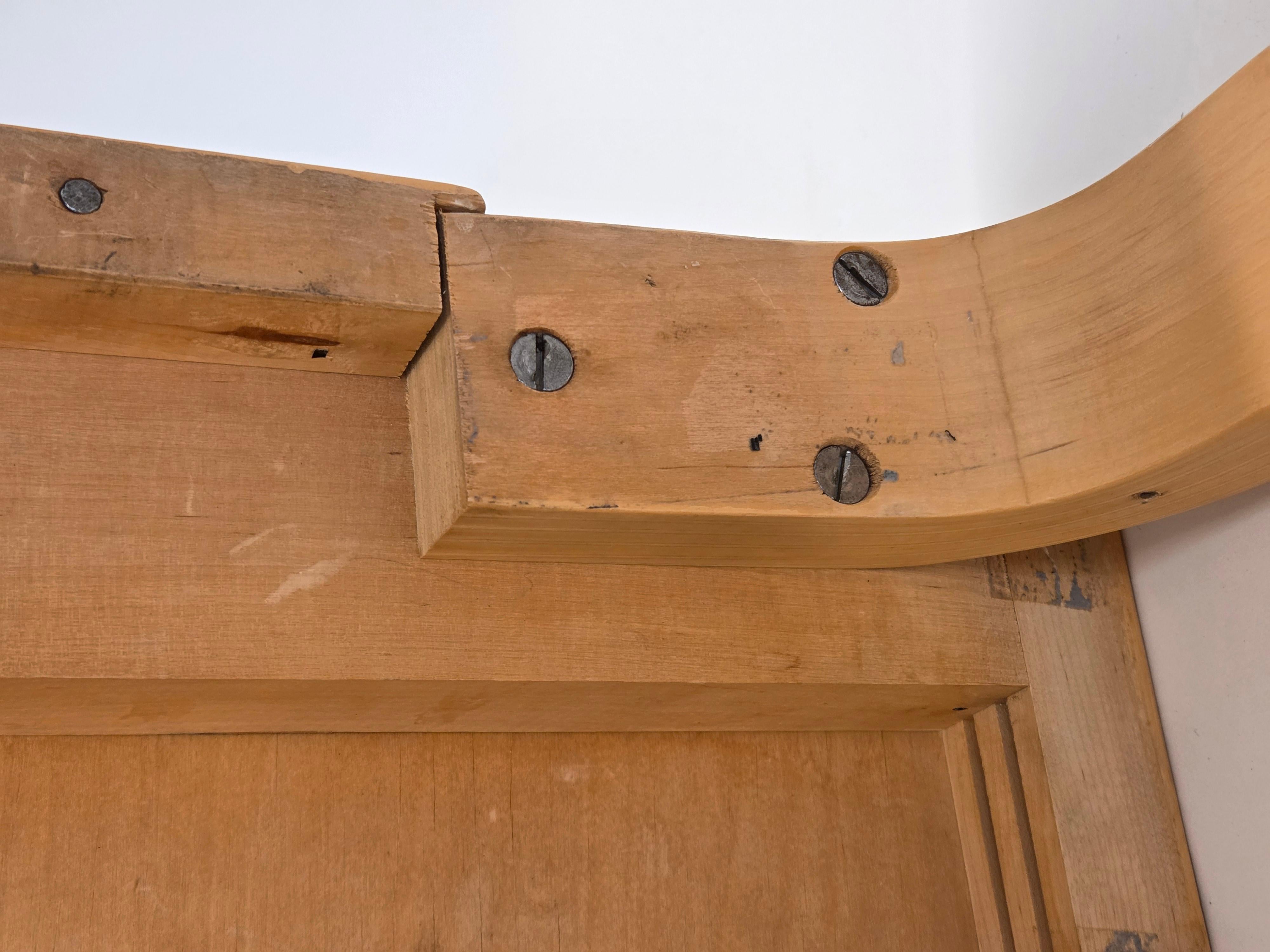 Tavolo con gambe a L di Alvar Aalto by Artek 1960s in vendita 7