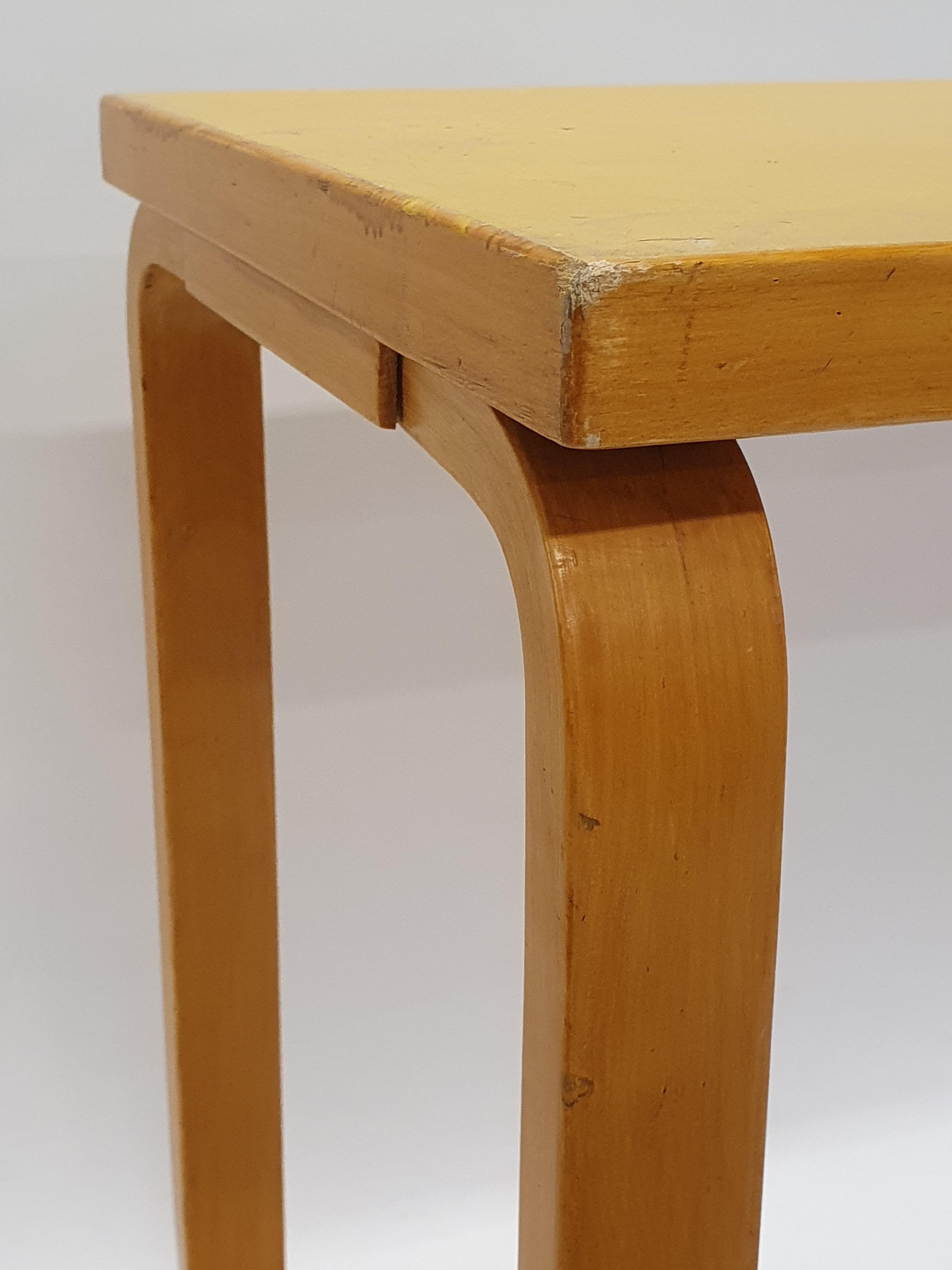Alvar Aalto L-Legged Table by Artek 1960s In Good Condition For Sale In Espoo, FI