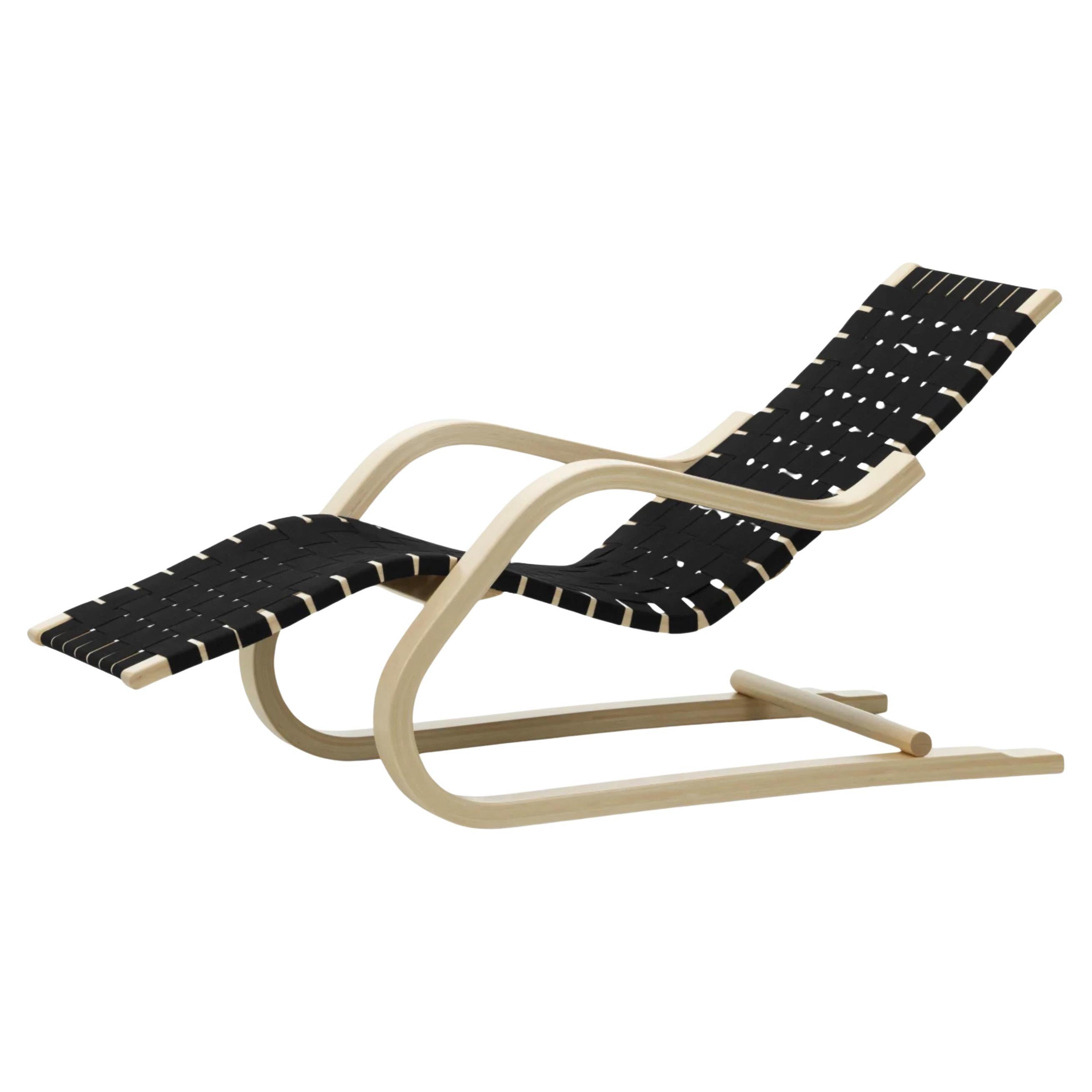 Chaise longue '43' 1937 d'Alvar Aalto+Aalto en bouleau et sangles en lin noir