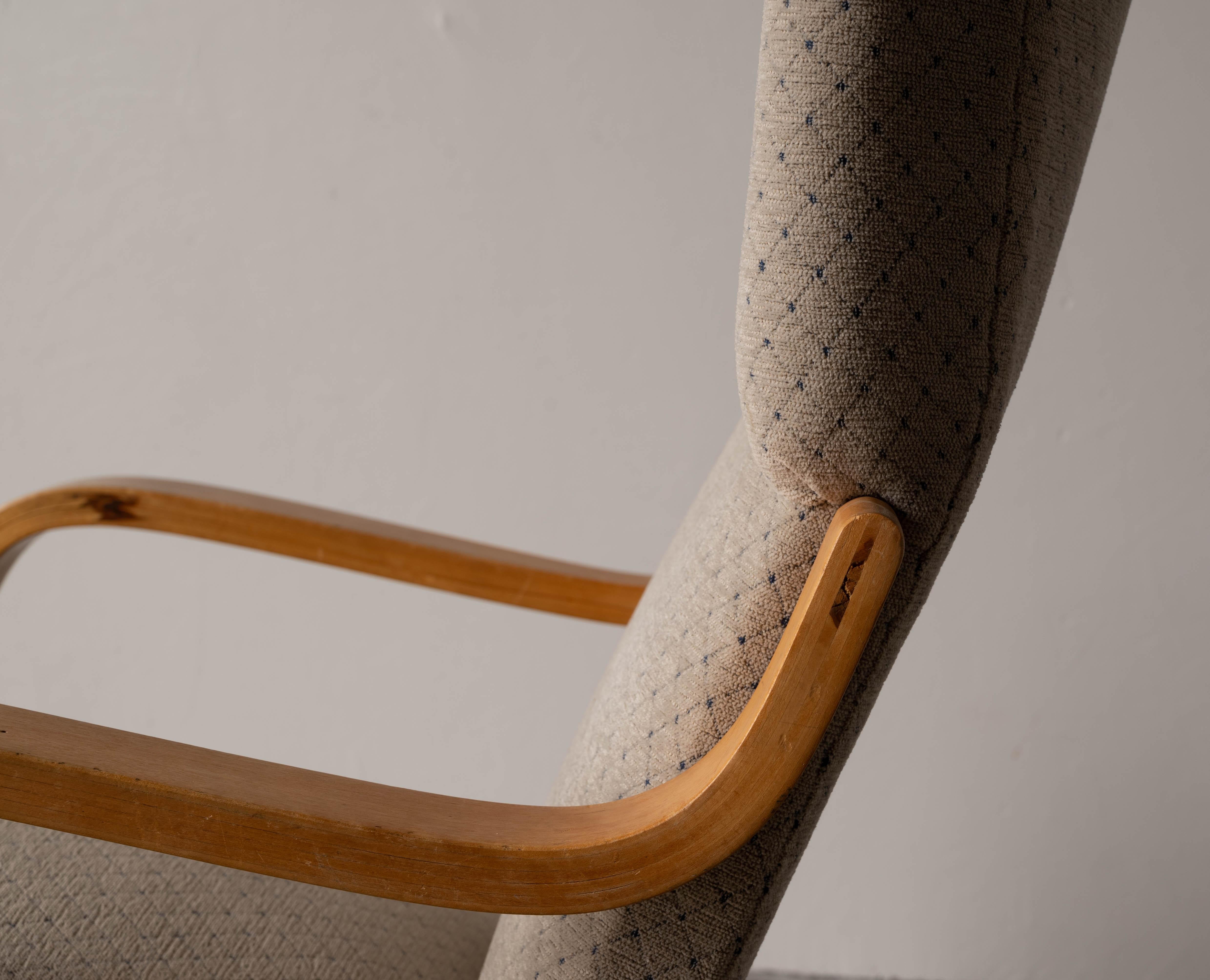 Alvar Aalto, Lounge Chair, Birch, Fabric, Artek, Finland, c. 1970s 7