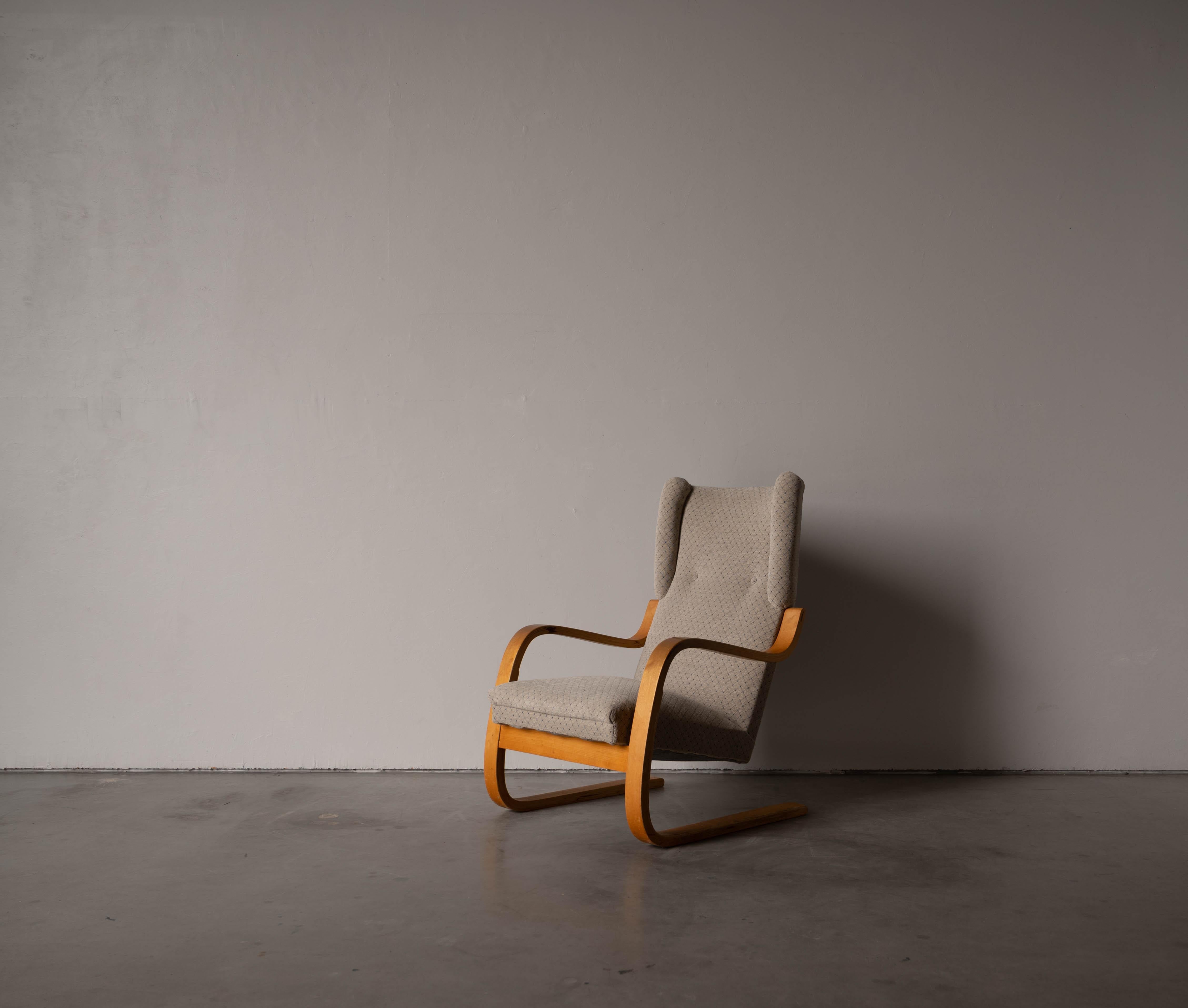 Finnish Alvar Aalto, Lounge Chair, Birch, Fabric, Artek, Finland, c. 1970s