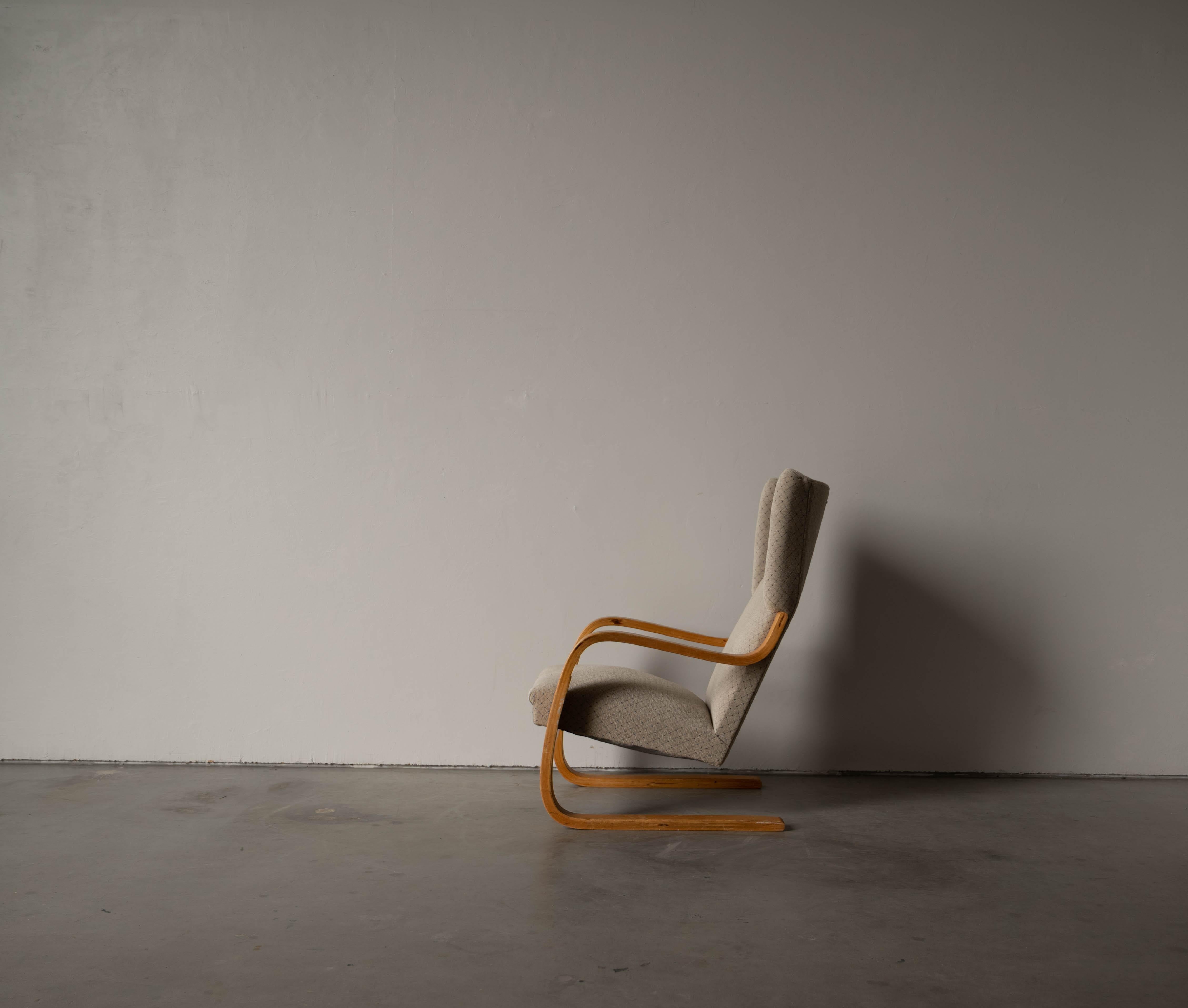 Alvar Aalto, Lounge Chair, Birch, Fabric, Artek, Finland, c. 1970s In Fair Condition In High Point, NC