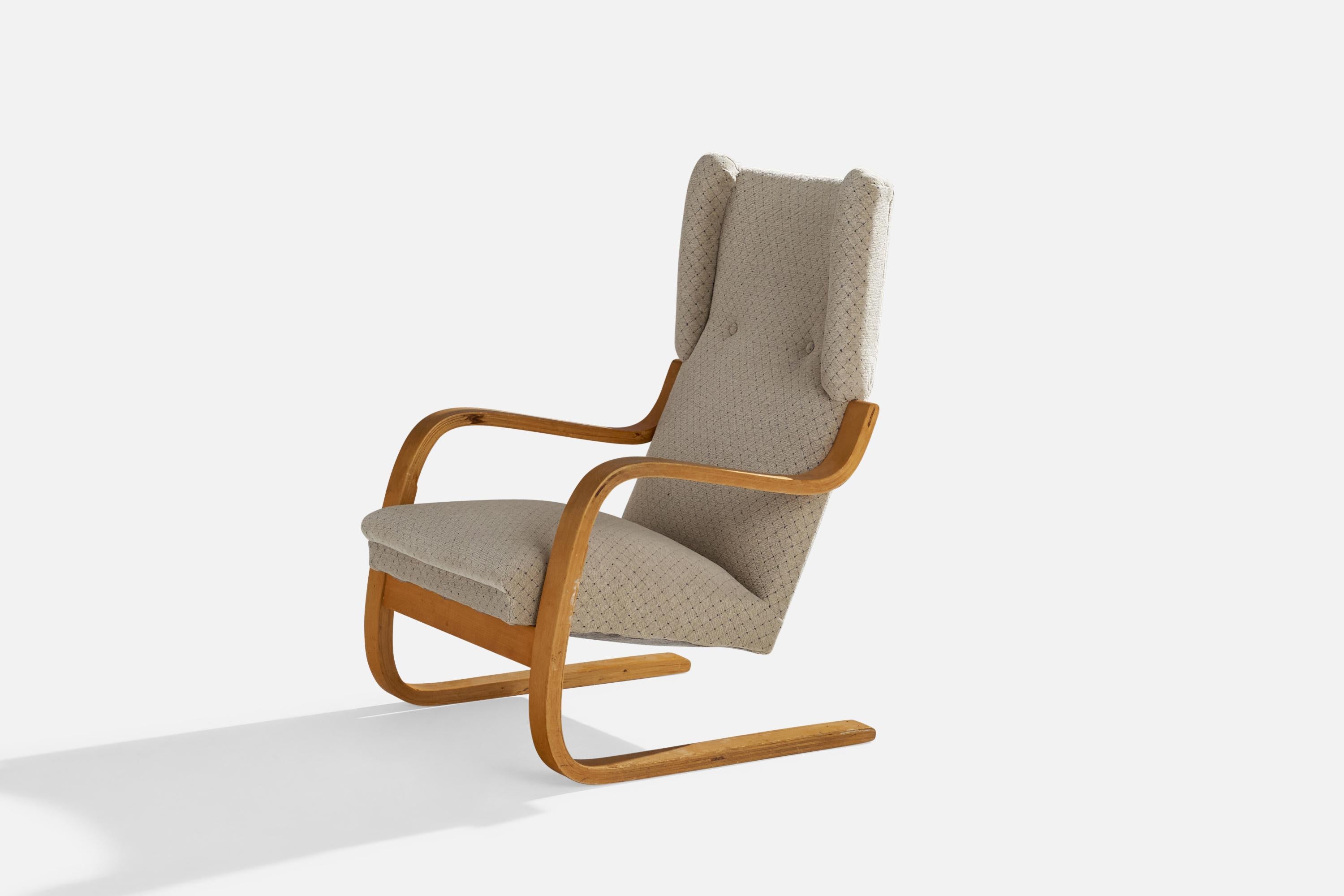 Alvar Aalto, Lounge Chair, Birch, Fabric, Finland, 1970s In Fair Condition For Sale In High Point, NC