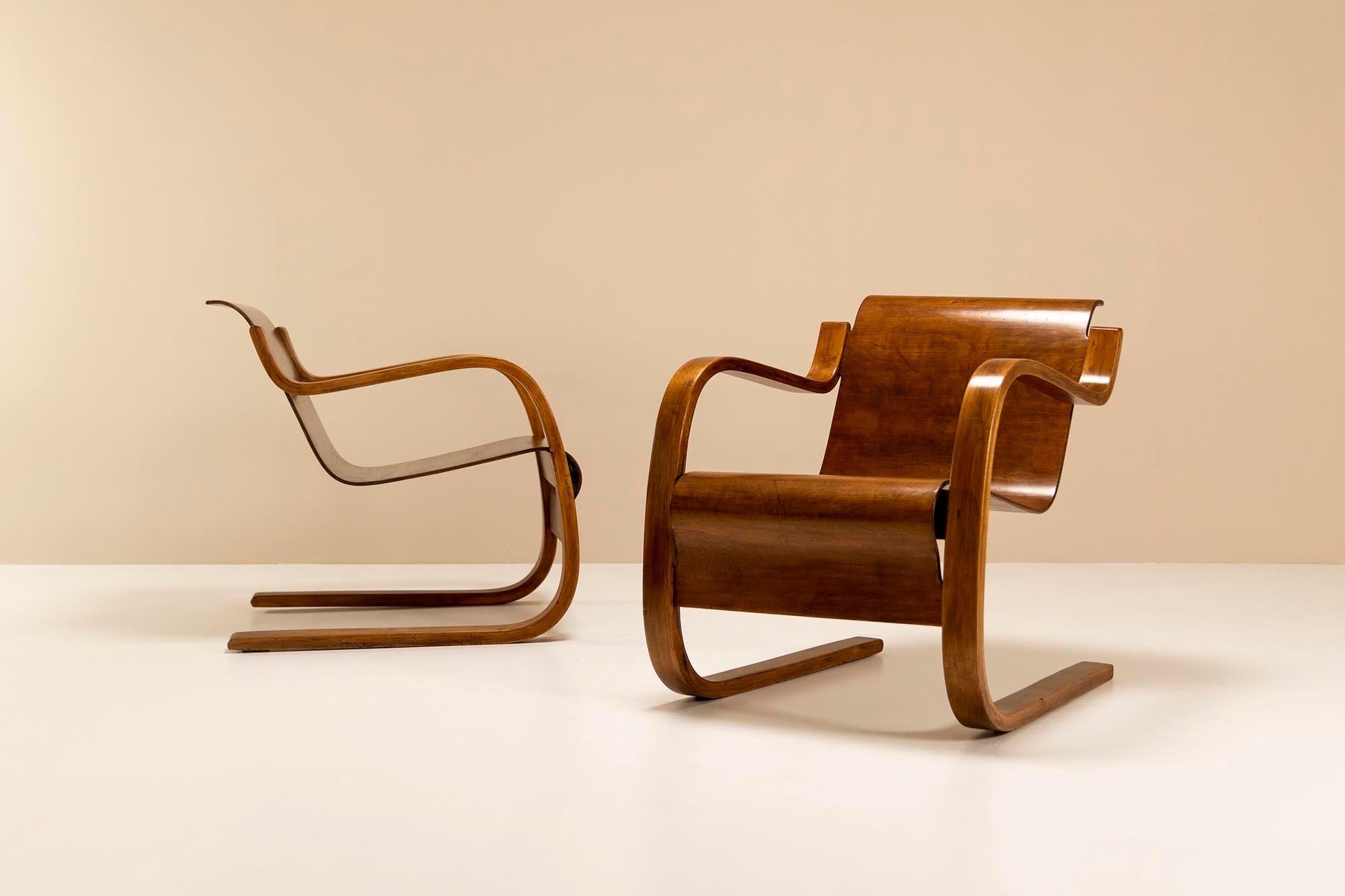 Mid-20th Century Alvar Aalto Lounge Chair in Birch Plywood Model 31/41, 1935 Finland