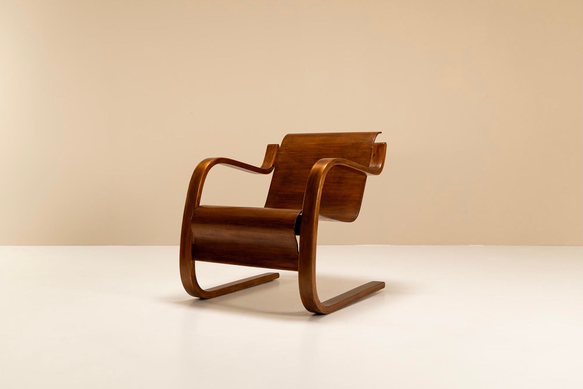 Alvar Aalto Lounge Chair in Birch Plywood Model 31/41, 1935 Finland