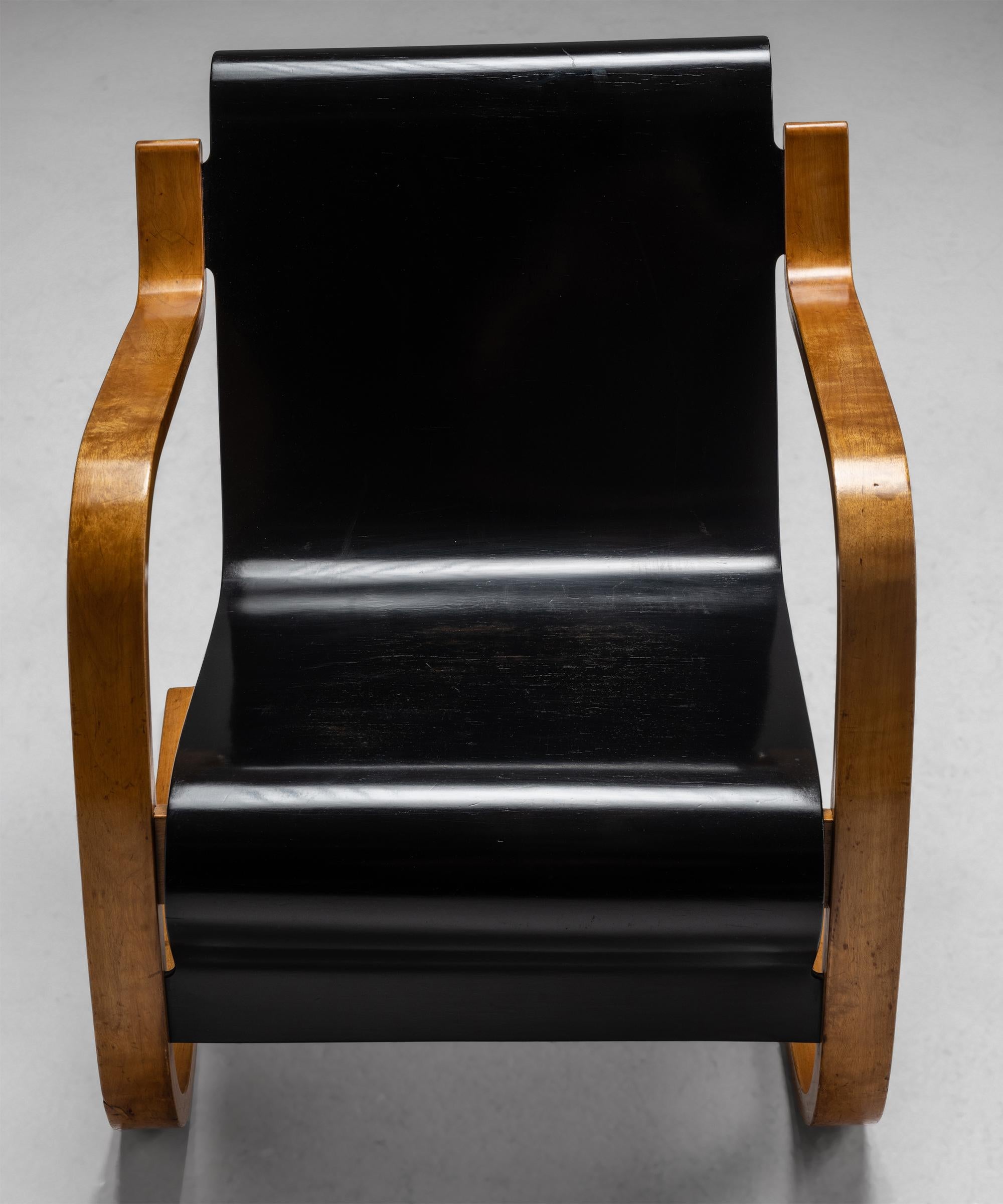 Alvar Aalto Lounge Chair Model 31/42, Finland, Circa 1935 2