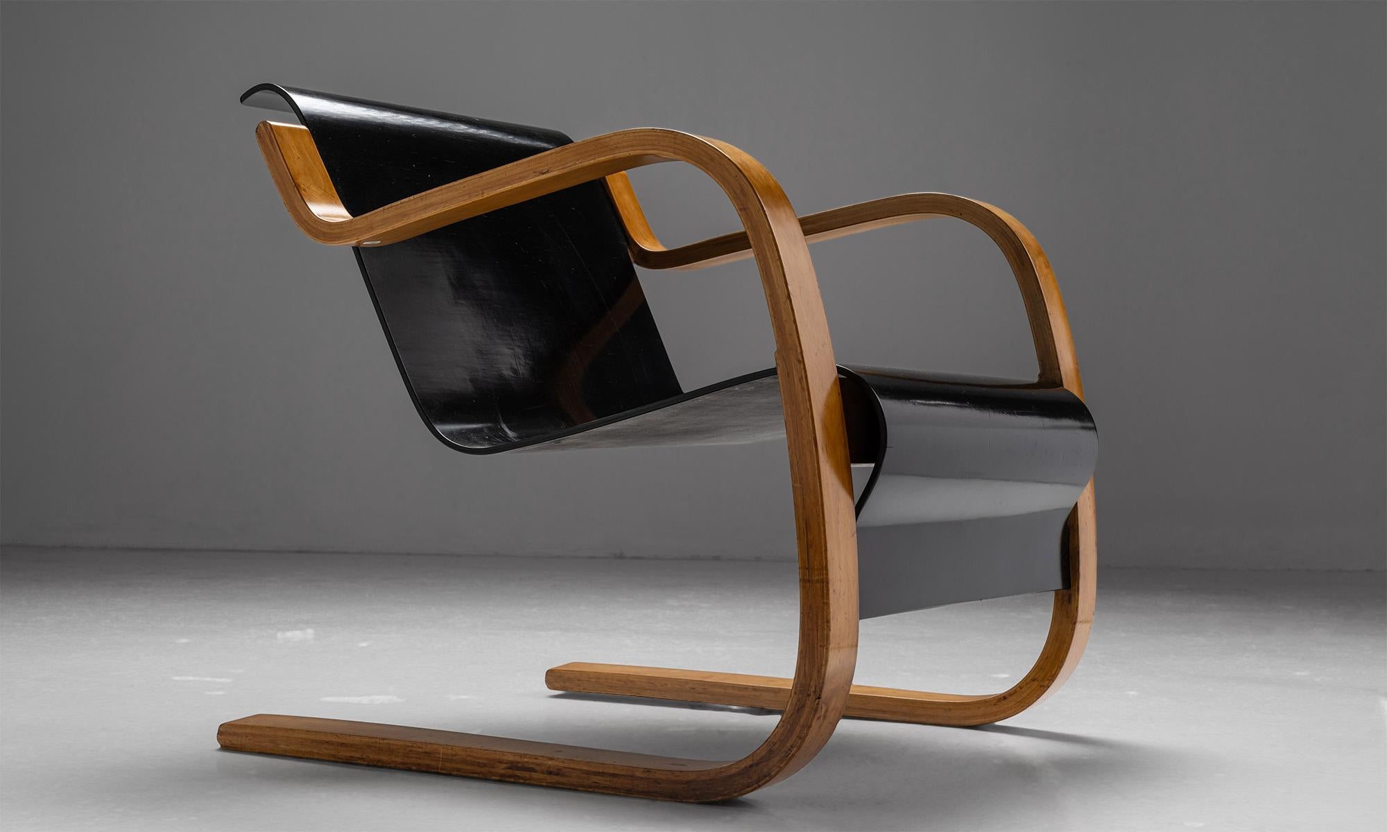 Finnish Alvar Aalto Lounge Chair Model 31/42, Finland, Circa 1935