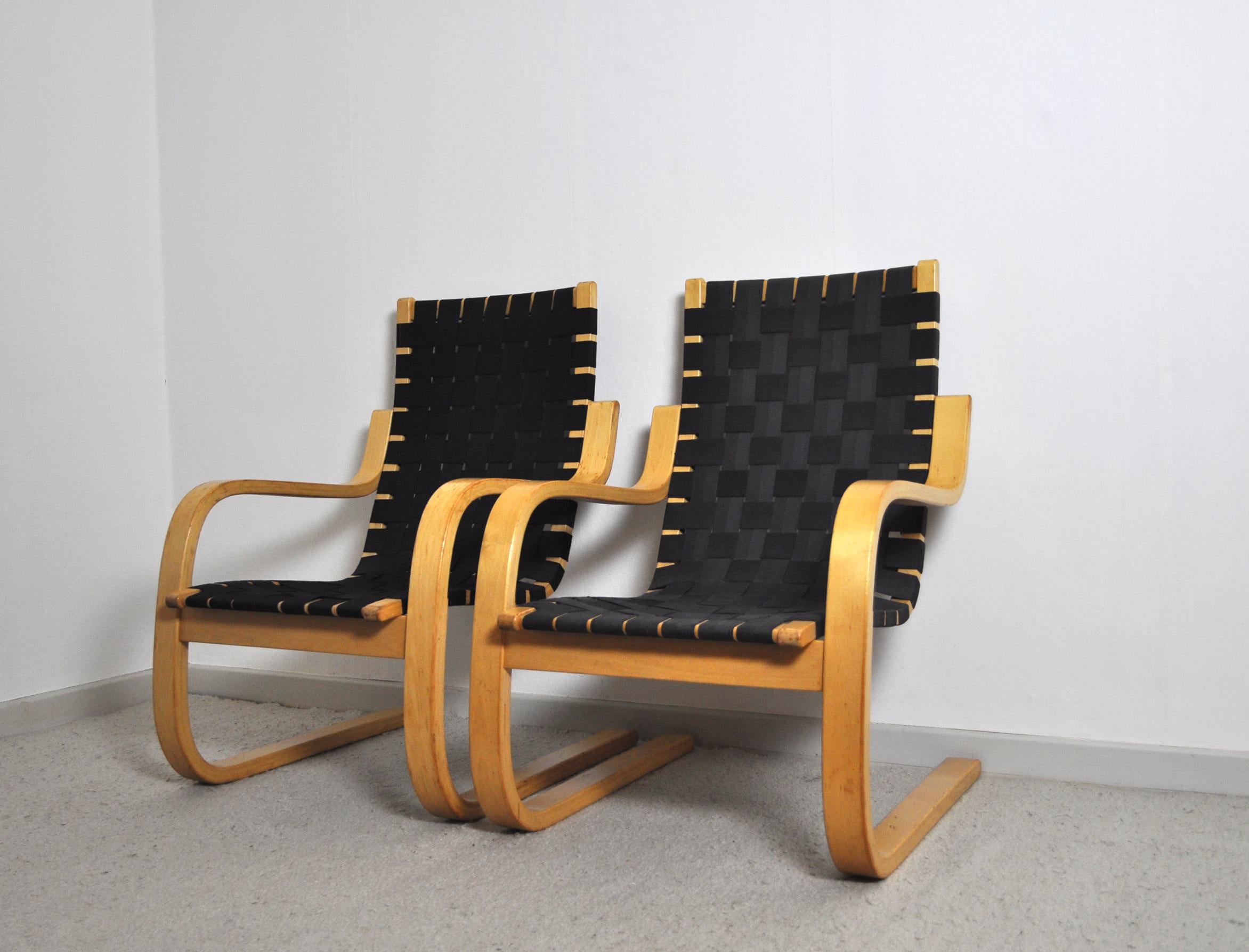Finnish Alvar Aalto Lounge Chair, Model 406 by Artek For Sale
