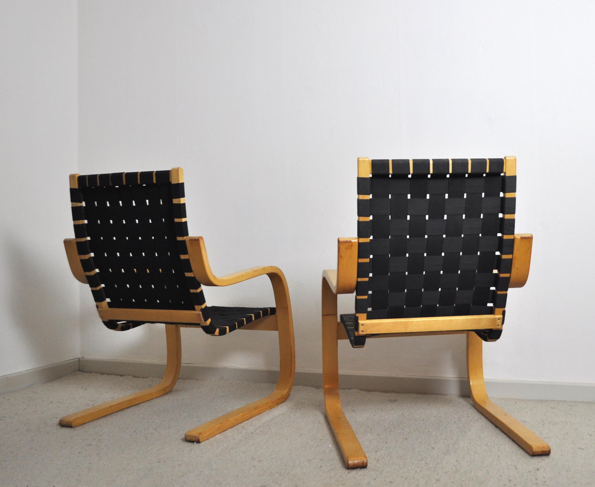 Alvar Aalto Lounge Chair, Model 406 by Artek In Good Condition For Sale In Vordingborg, DK