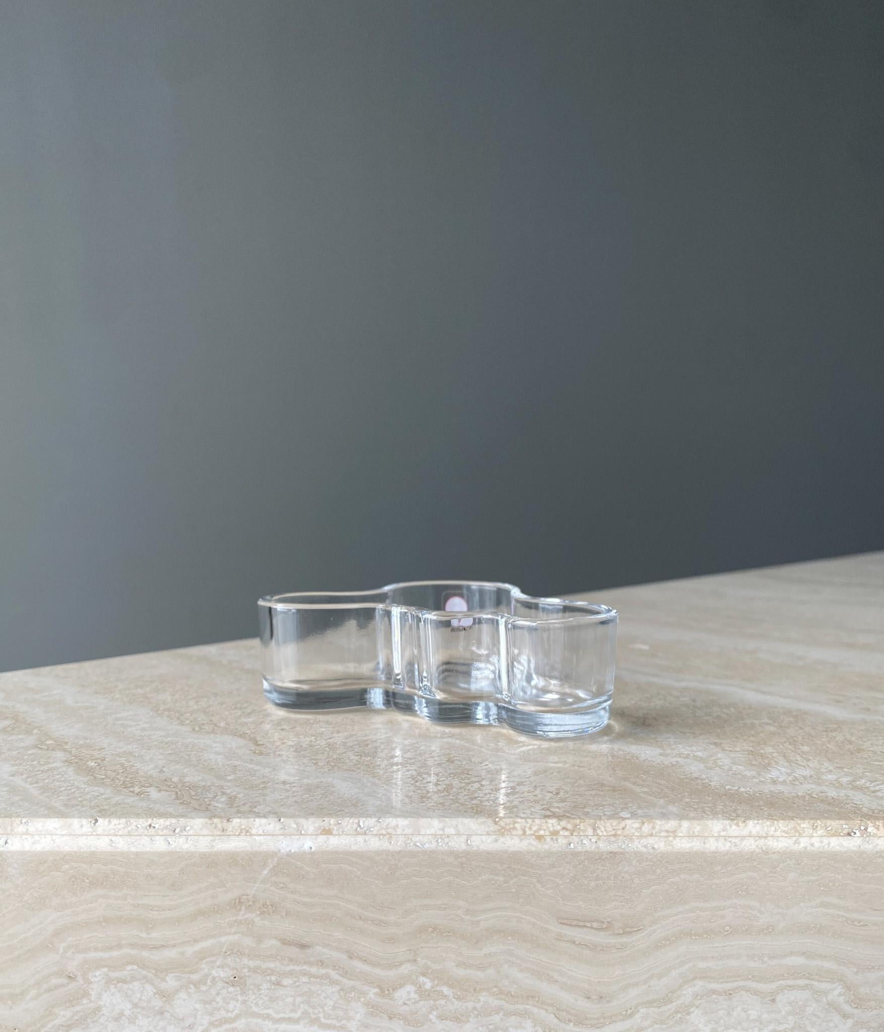 Alvar Aalto, Mini- Clear Vase für Iittala, 1990er-Jahre (Glas) im Angebot