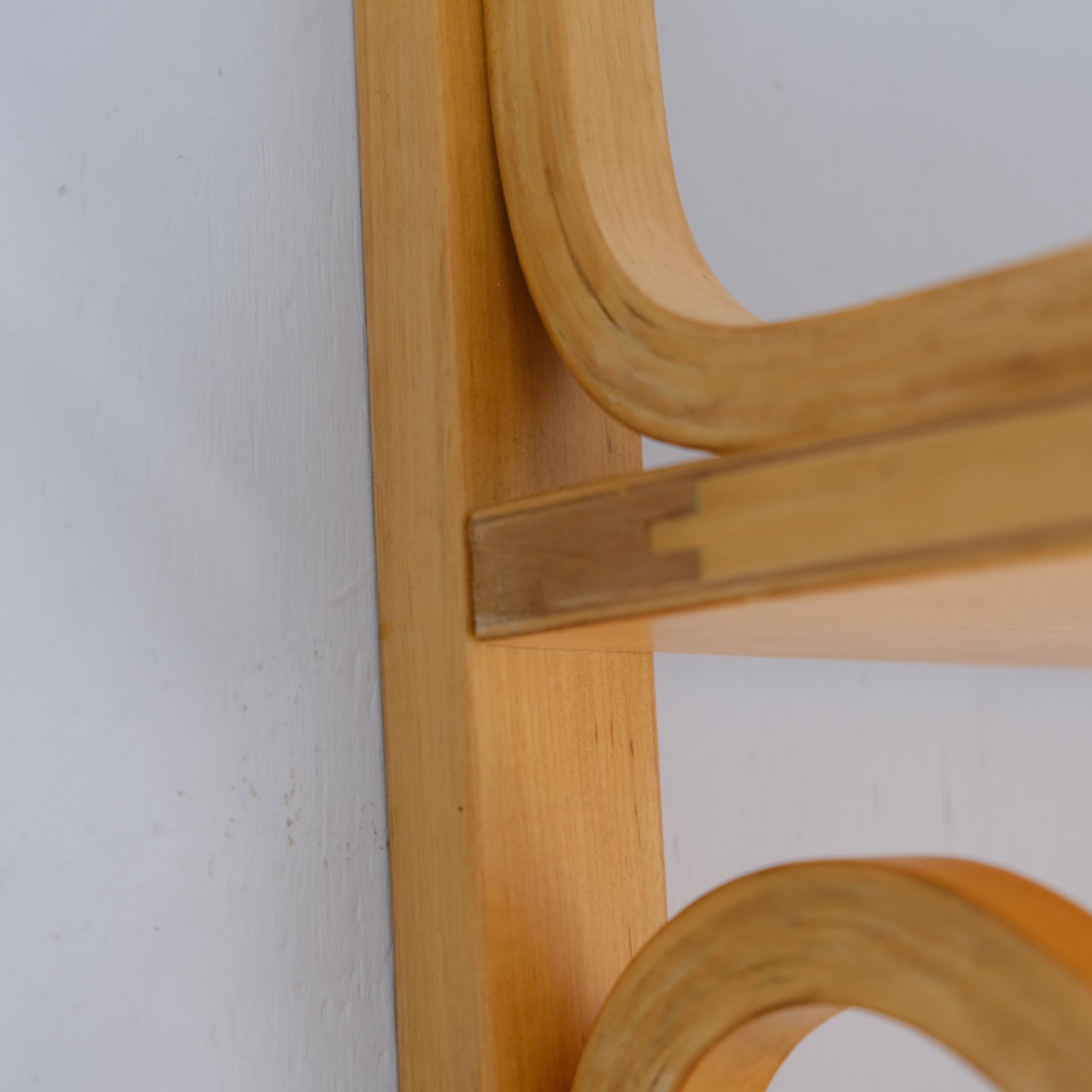 Estantería doble minimalista Alvar Aalto Modelo 112-2 de abedul, Artek Década de 1940 Finlandés en venta