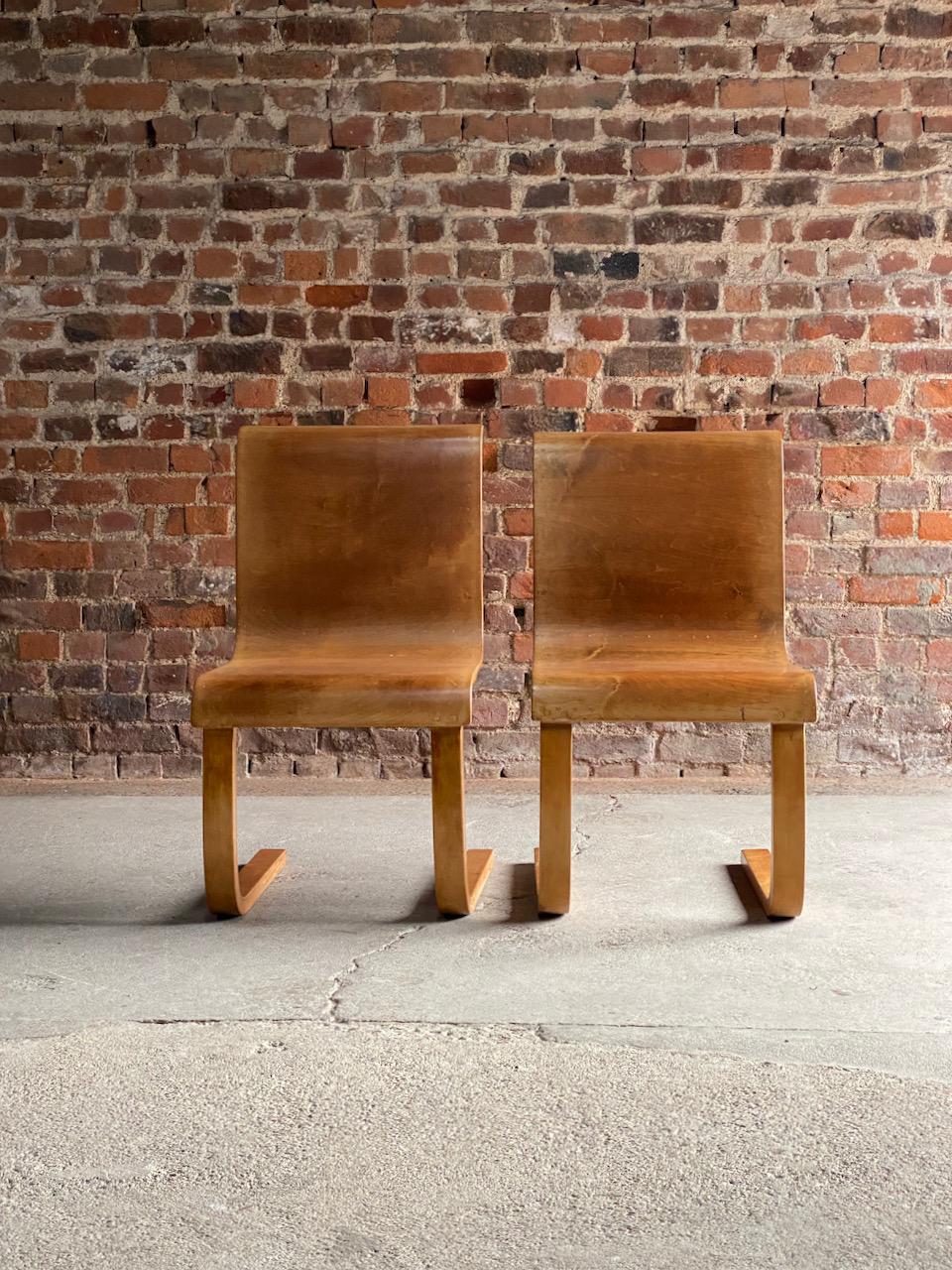 Mid-Century Modern Alvar Aalto Model 21 Cantilever Side Chairs by Finmar, Pair, Finland, circa 1935 For Sale