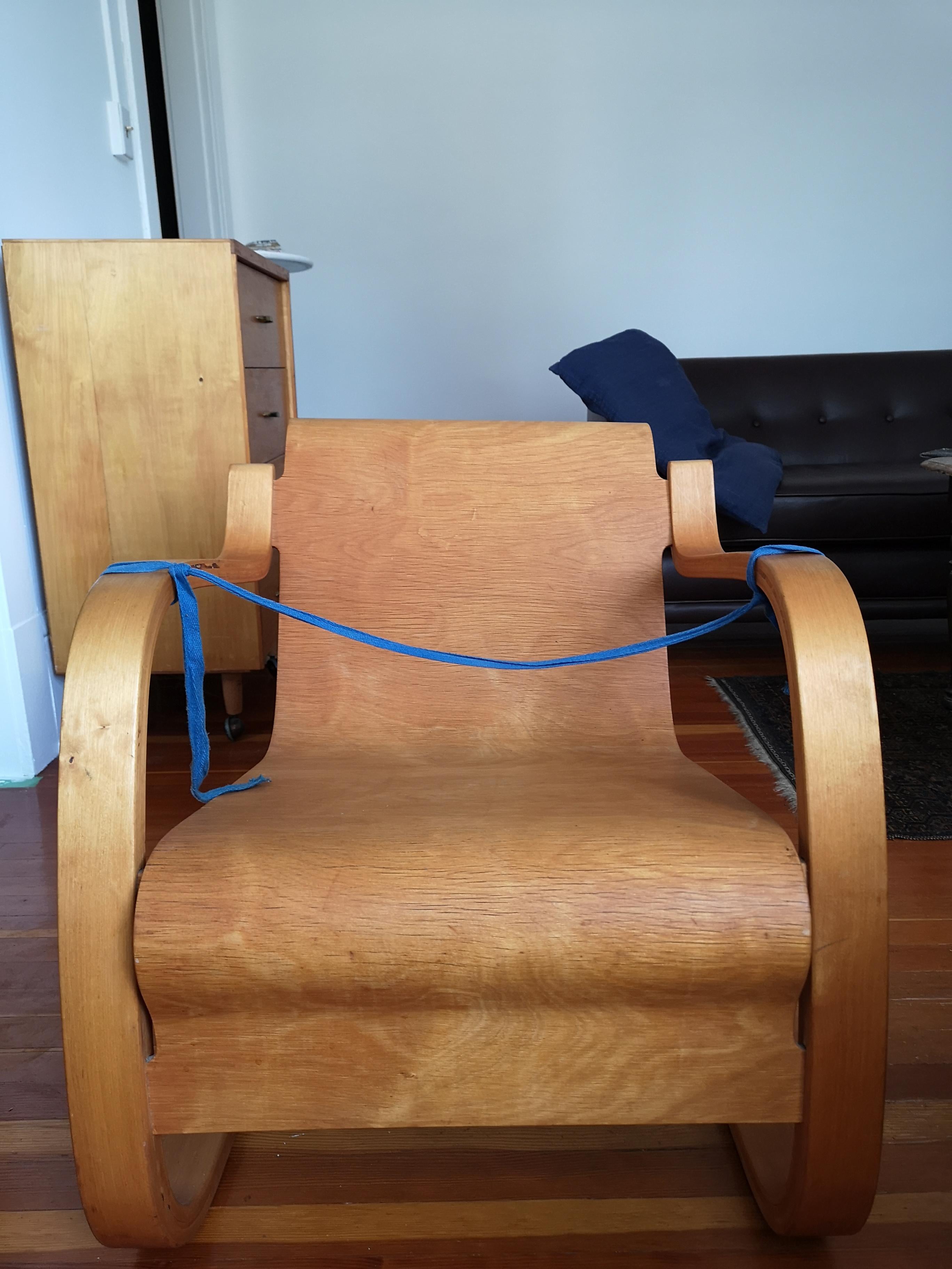 Alvar Aalto Model 31 Chair, circa 1930s For Sale 1