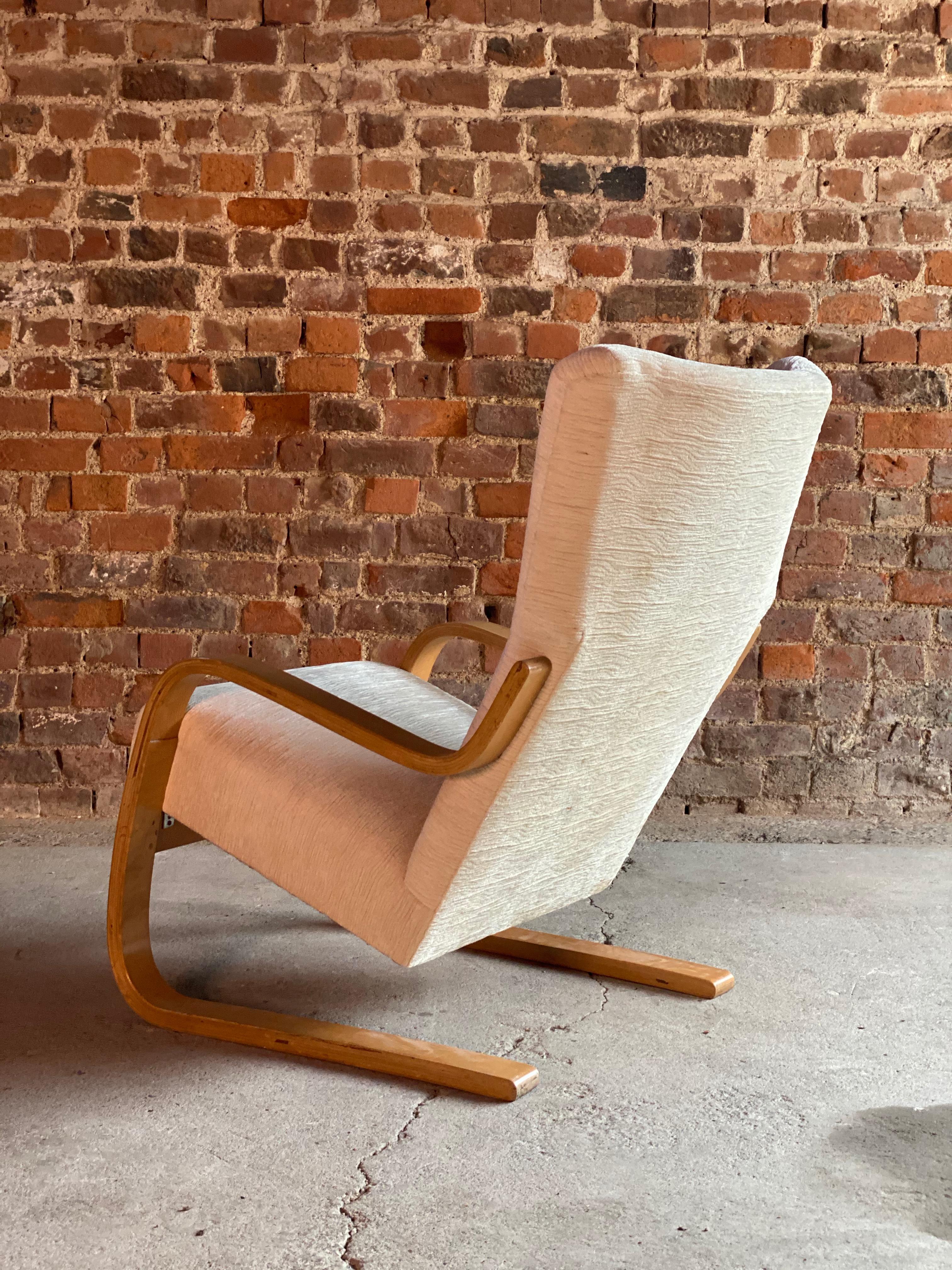 Alvar Aalto Model 36 / 401 Cantilever Lounge Chair by Finmar Finland, circa 1940 In Good Condition In Longdon, Tewkesbury