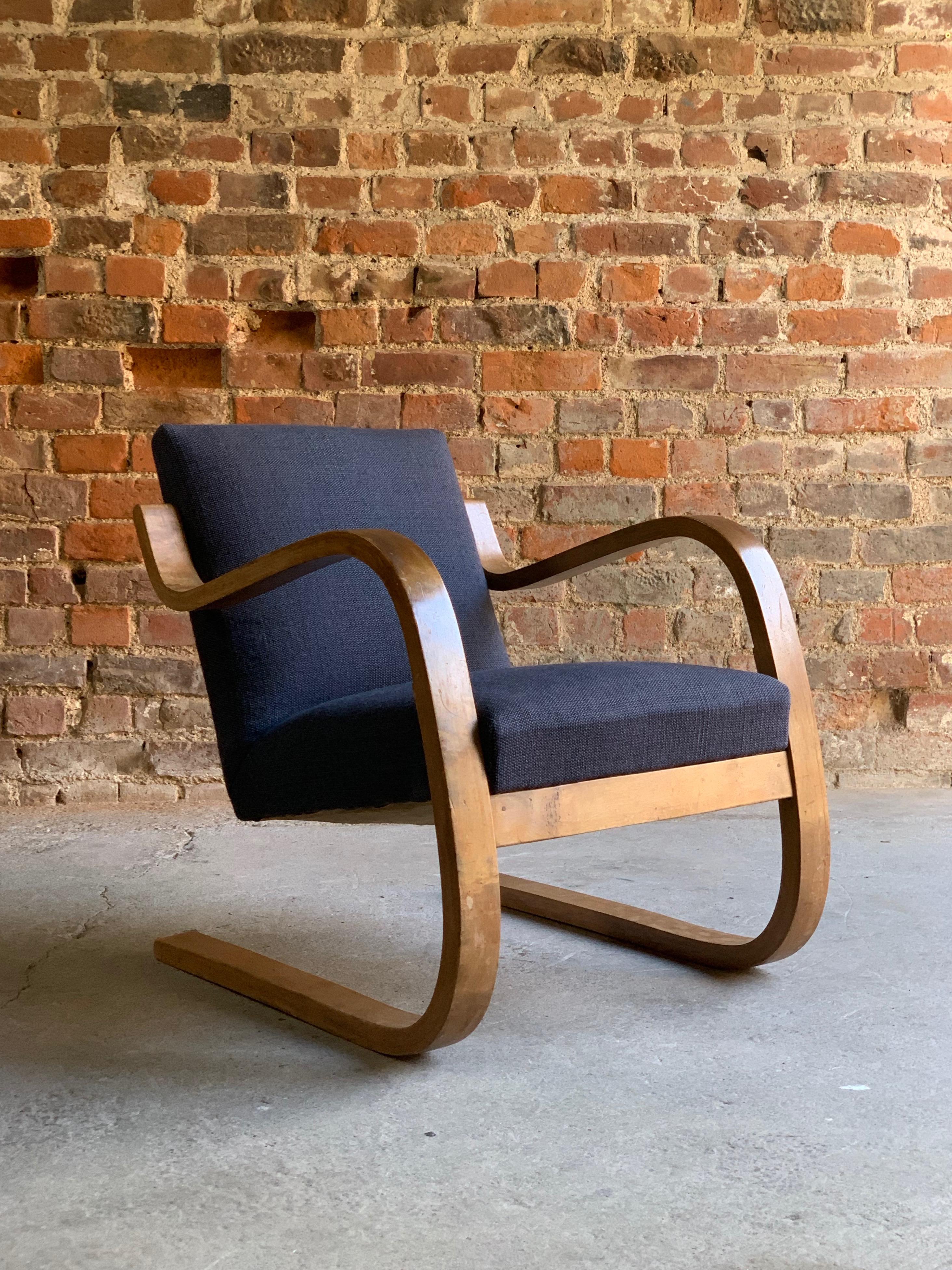 Finnish Alvar Aalto Model 402 Lounge Chair, circa 1930s