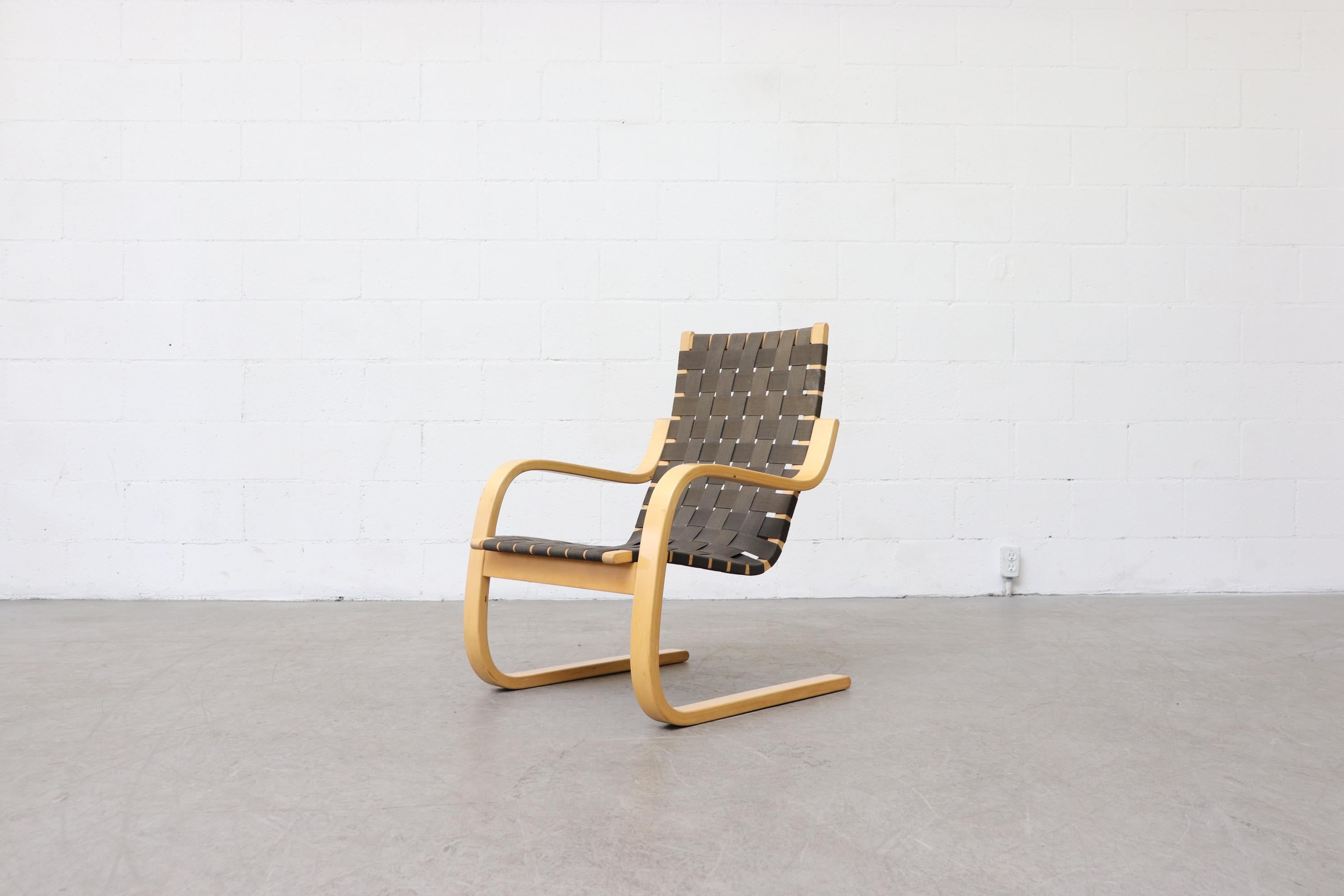 Alvar Aalto Model 406 Lounge Chair by Artek In Good Condition In Los Angeles, CA