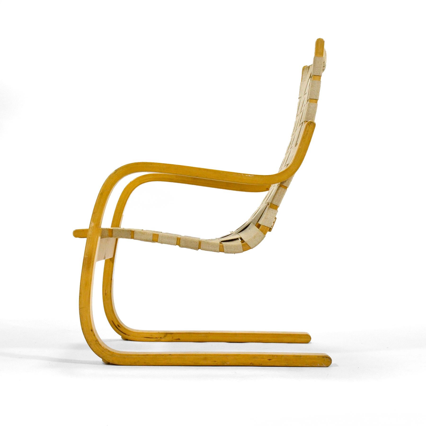 Alvar Aalto Modell 406 Loungesessel (Mitte des 20. Jahrhunderts) im Angebot