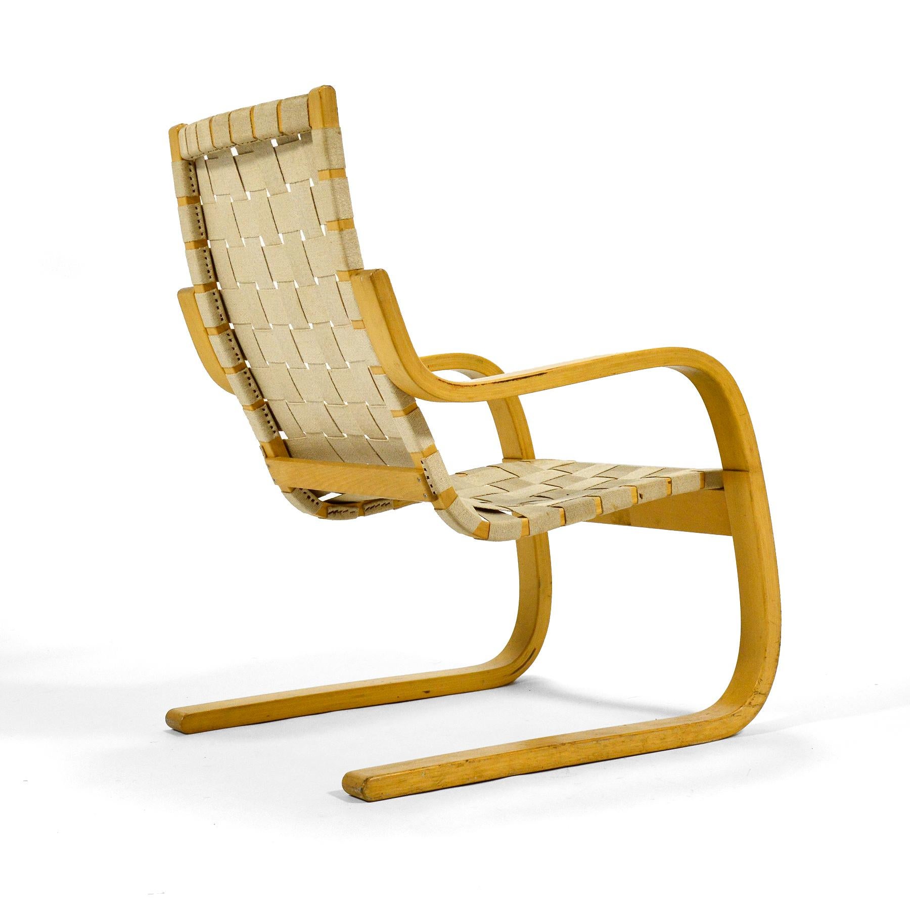 Mid-20th Century Alvar Aalto Model 406 Lounge Chairs For Sale
