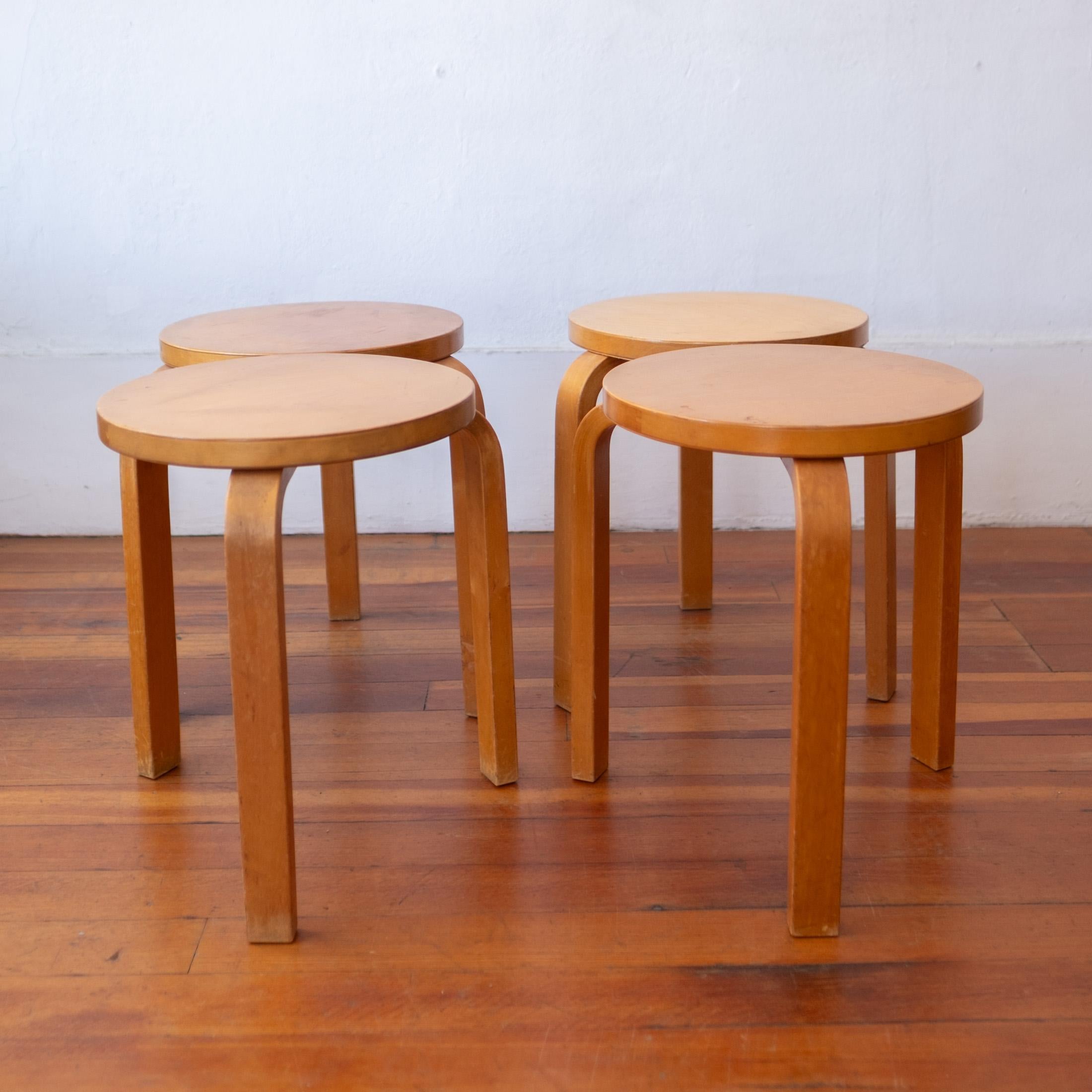 Finlandais Alvar Aalto+Aalto Model No 60 Tabourets empilables en bouleau pour Artek 1950s en vente