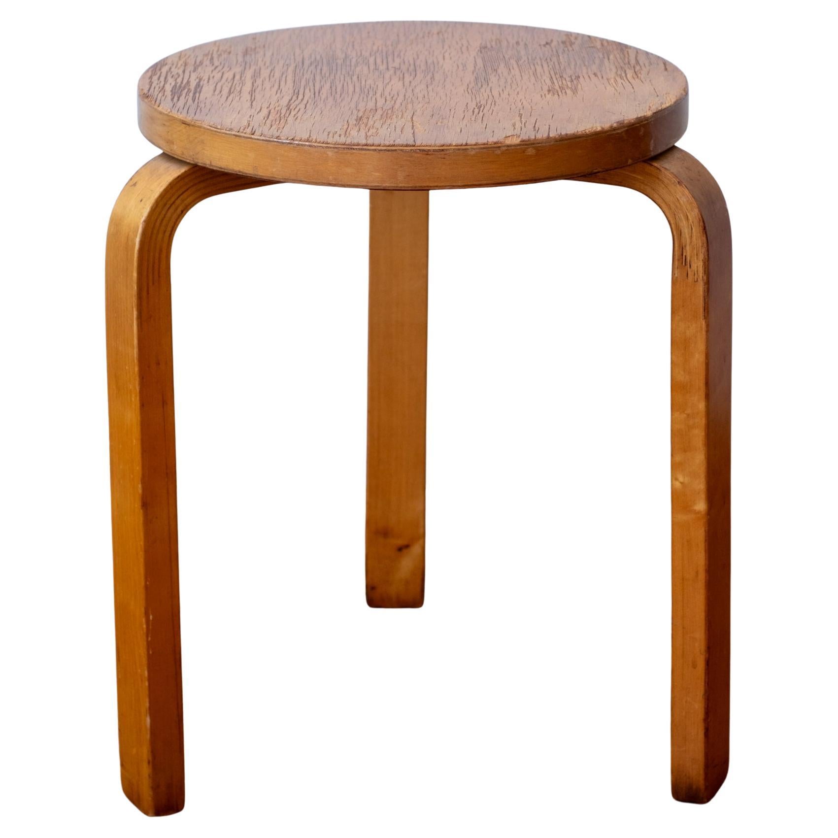 Alvar Aalto+Aalto Model 60 Stackable Stool for Finsven 1940s (Tabouret empilable pour Finsven) en vente